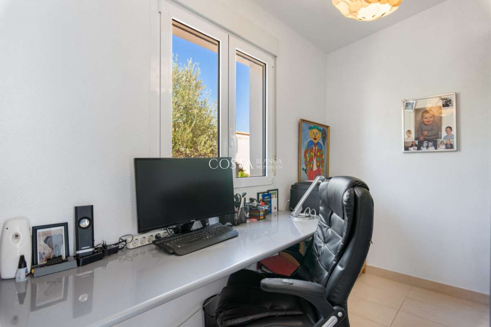 Resale - Villa -
Punta Prima