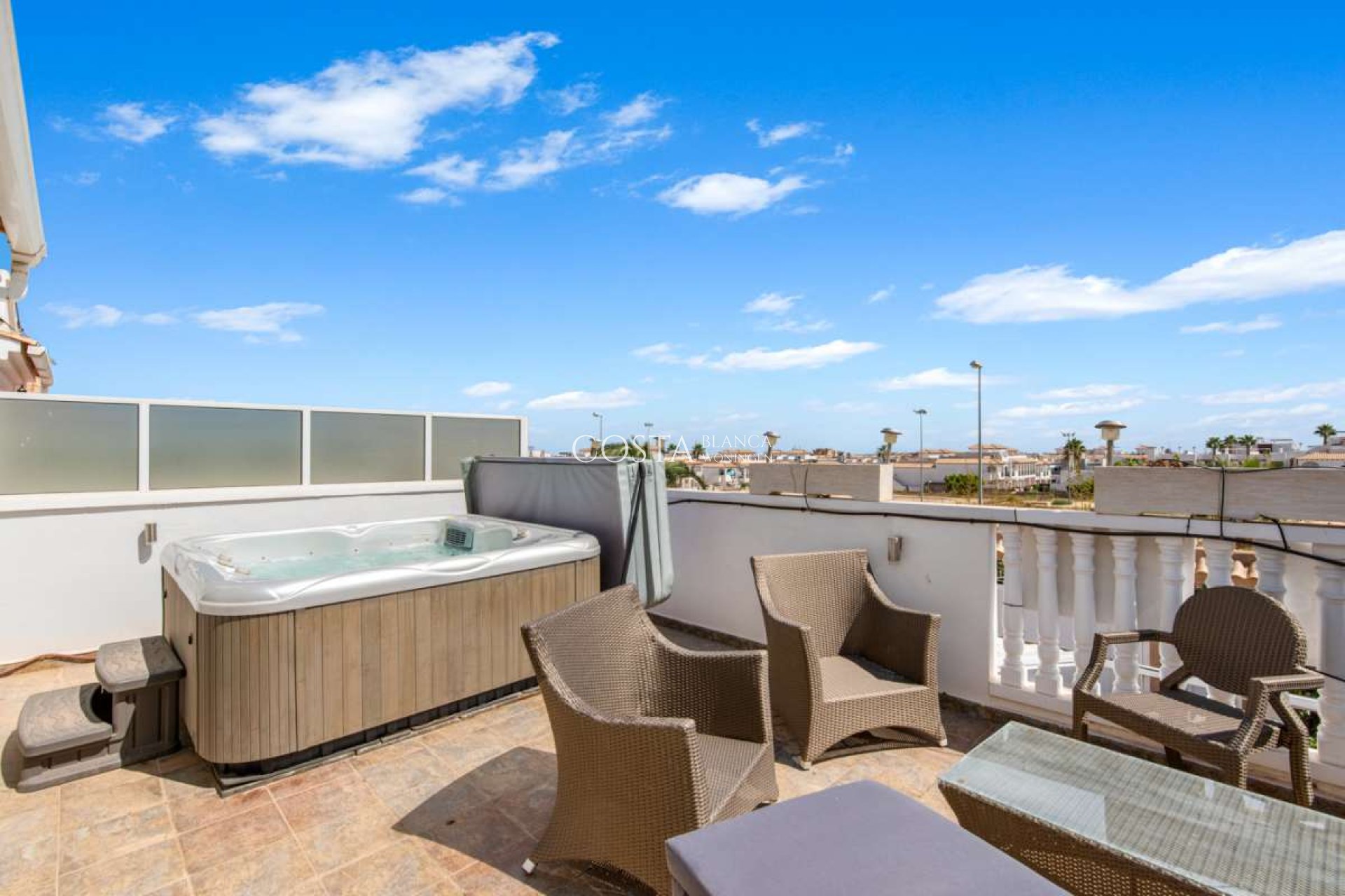 Resale - Villa -
Punta Prima