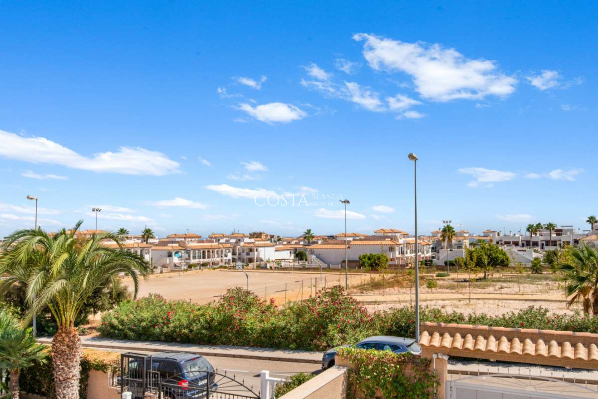 Resale - Villa -
Punta Prima