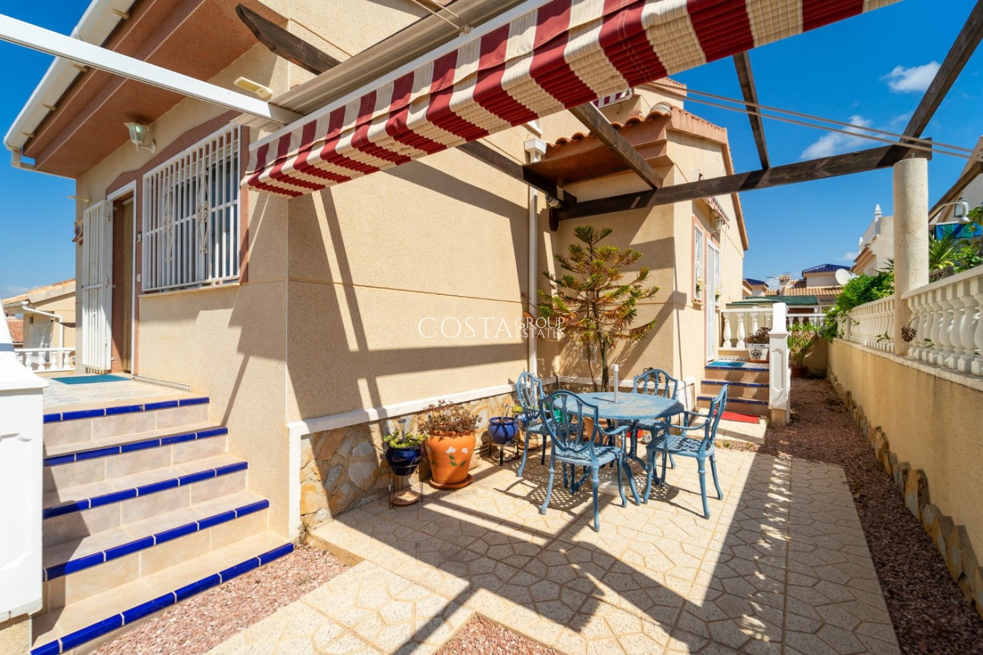 Resale - Villa -
Rojales - Benimar
