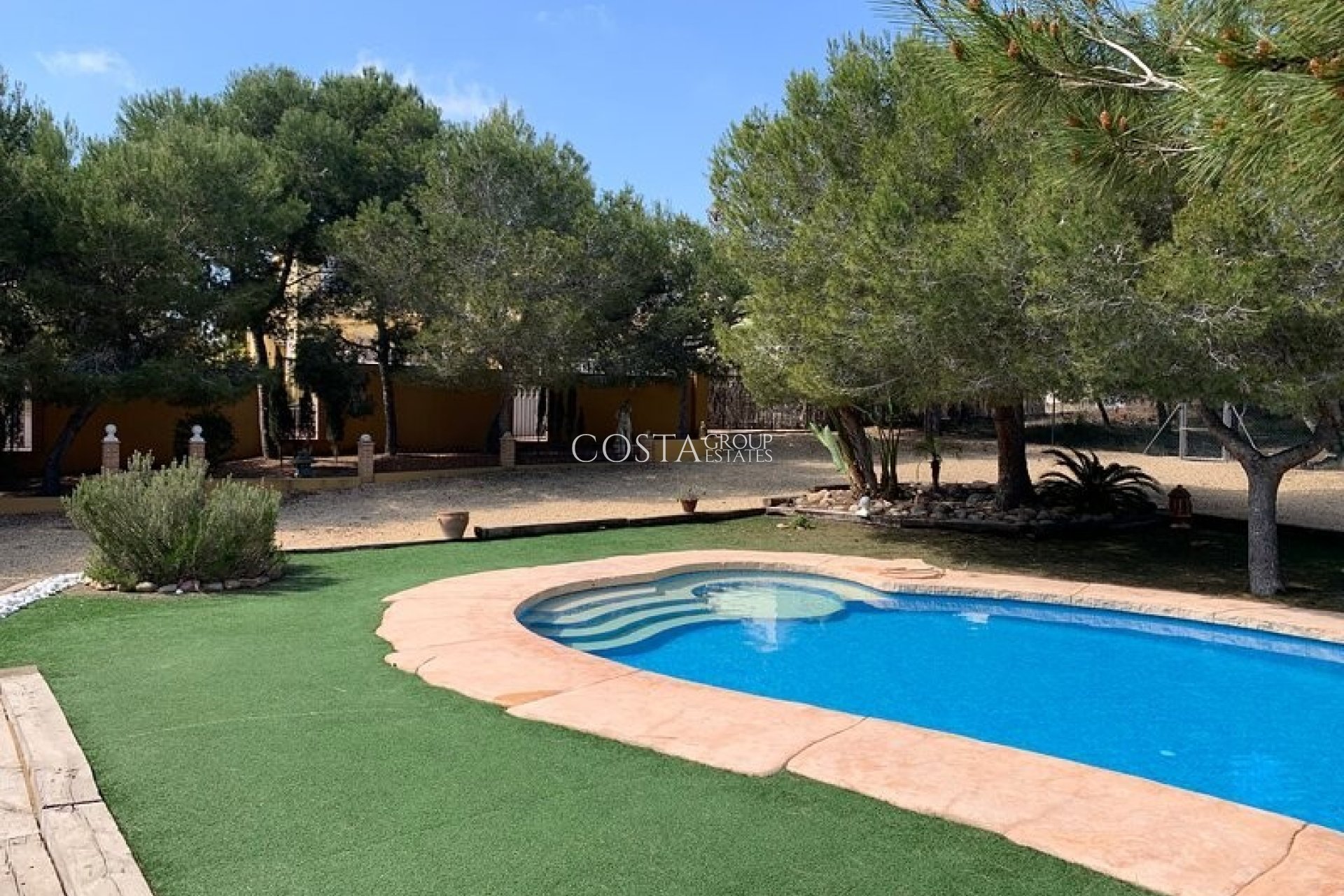 Resale - Villa -
Rojales - Ciudad Quesada