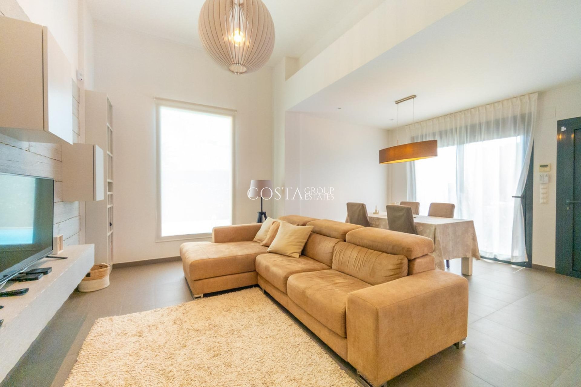 Resale - Villa -
Rojales - Ciudad Quesada