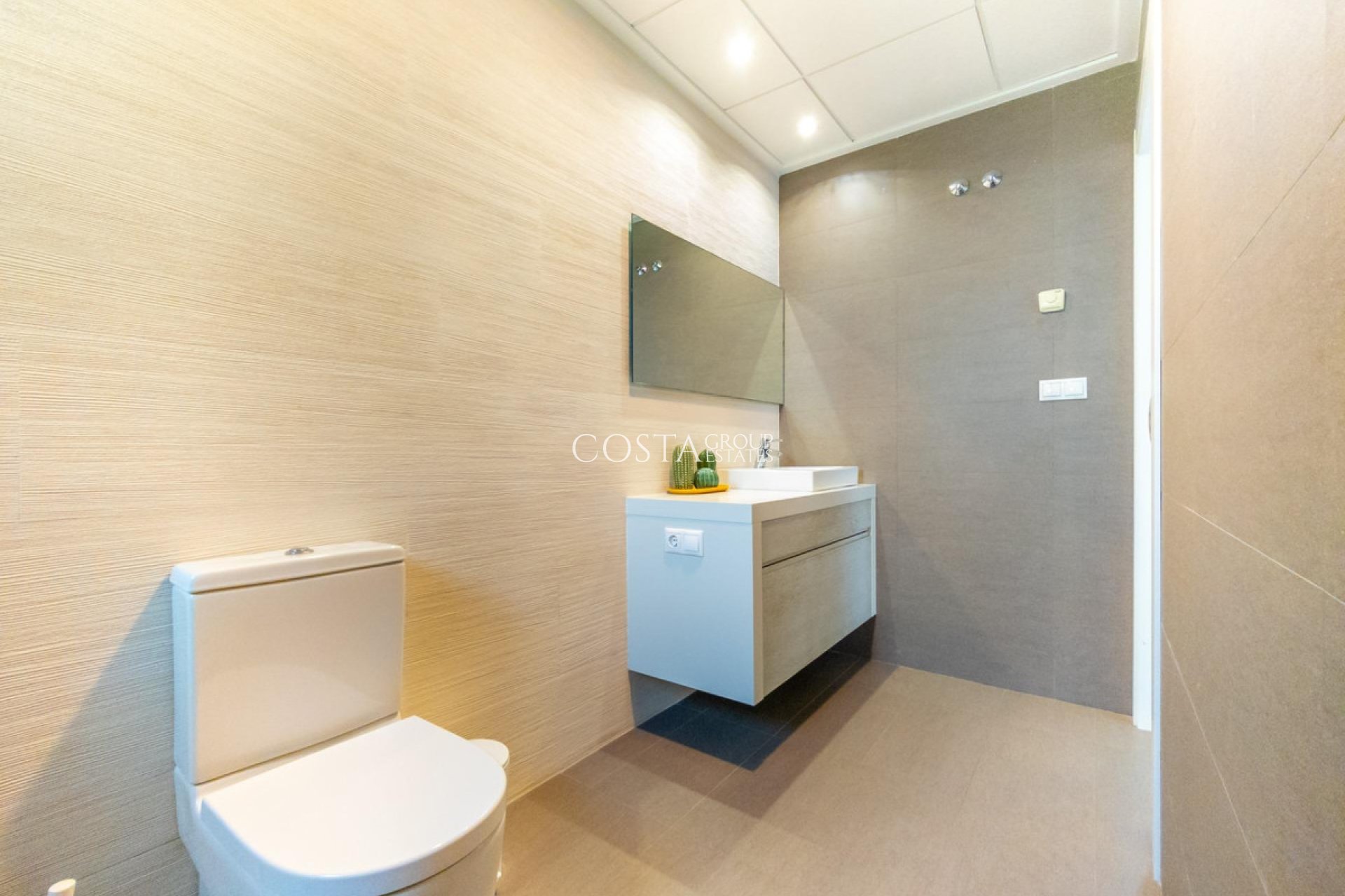 Resale - Villa -
Rojales - Ciudad Quesada