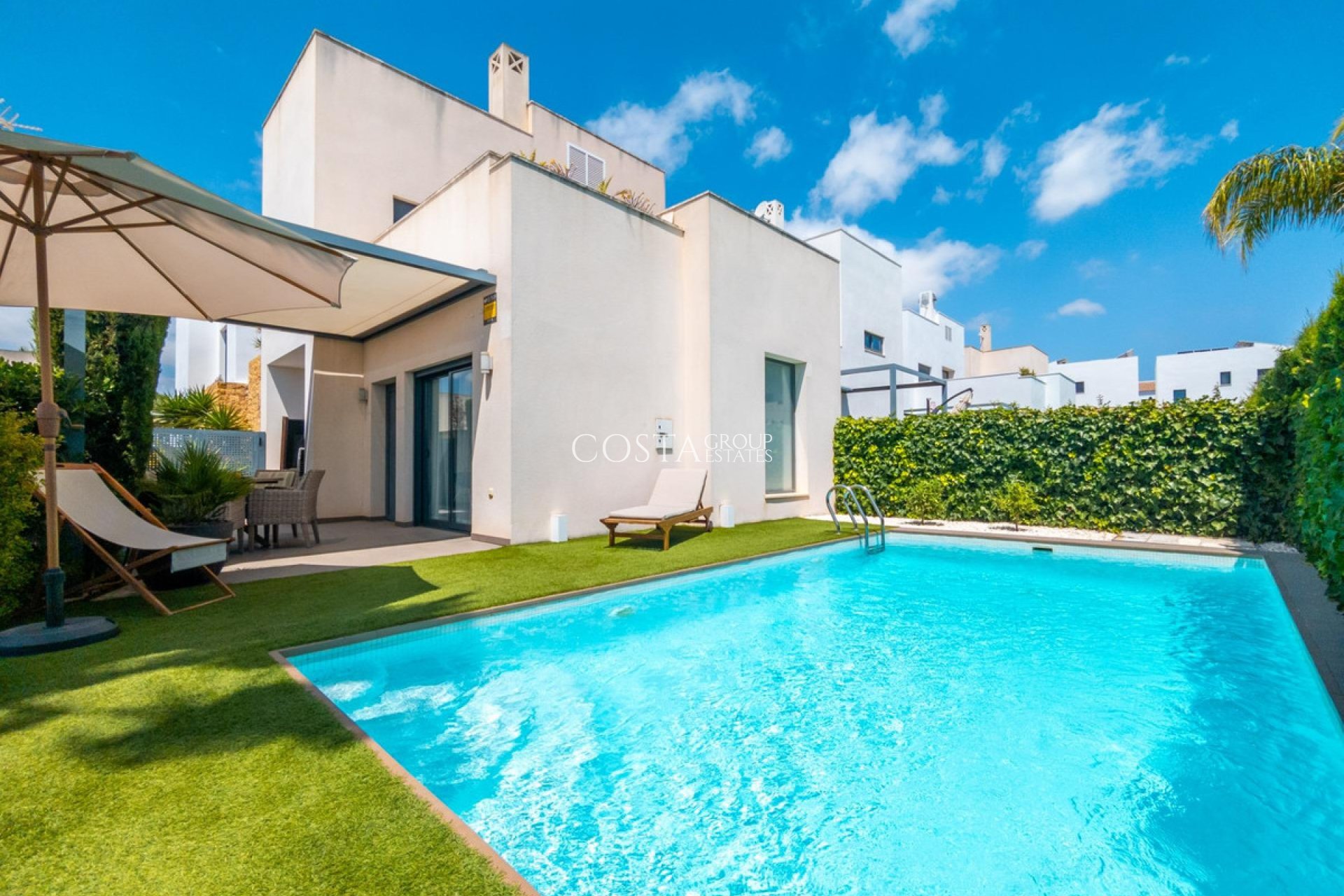 Resale - Villa -
Rojales - Ciudad Quesada