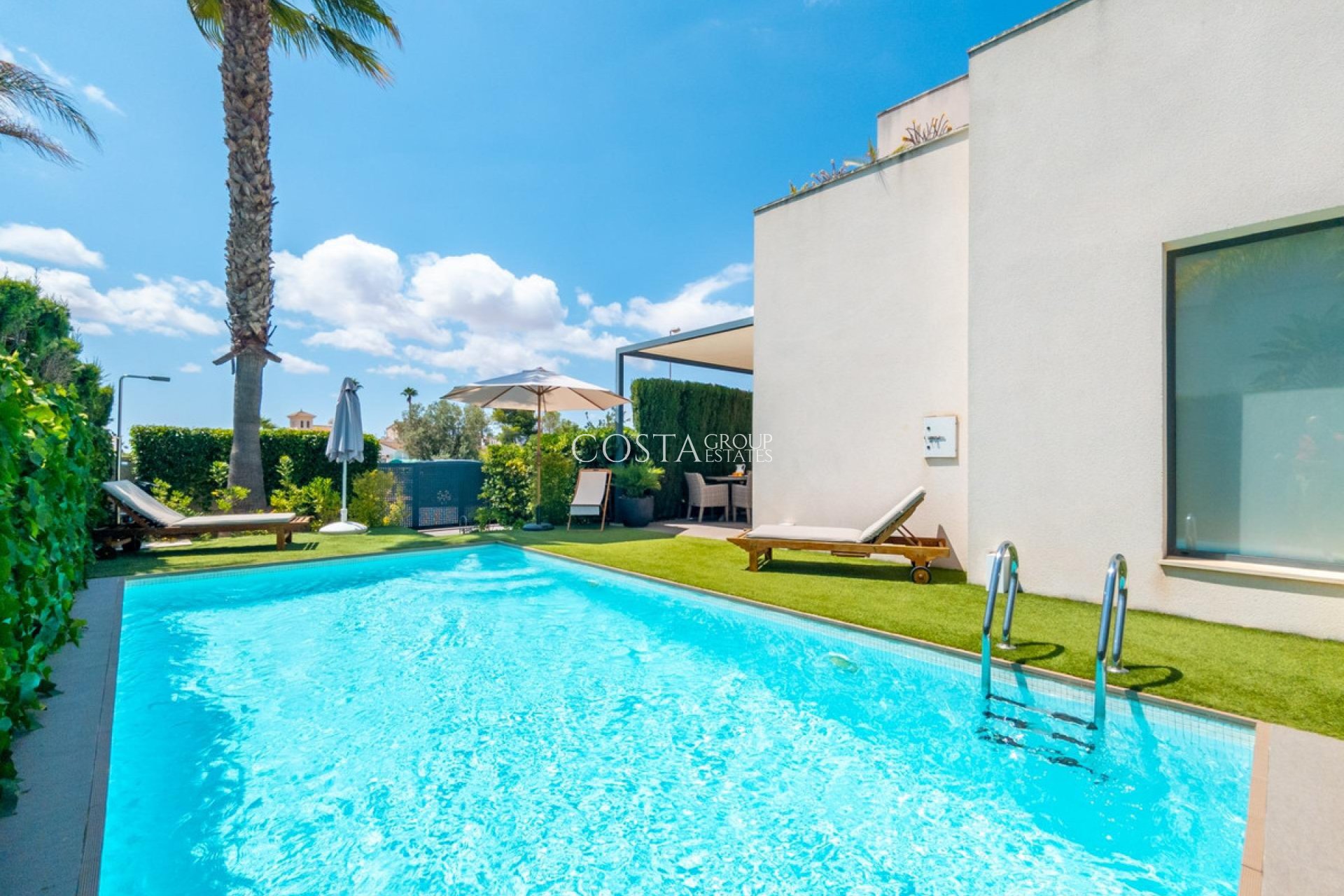 Resale - Villa -
Rojales - Ciudad Quesada
