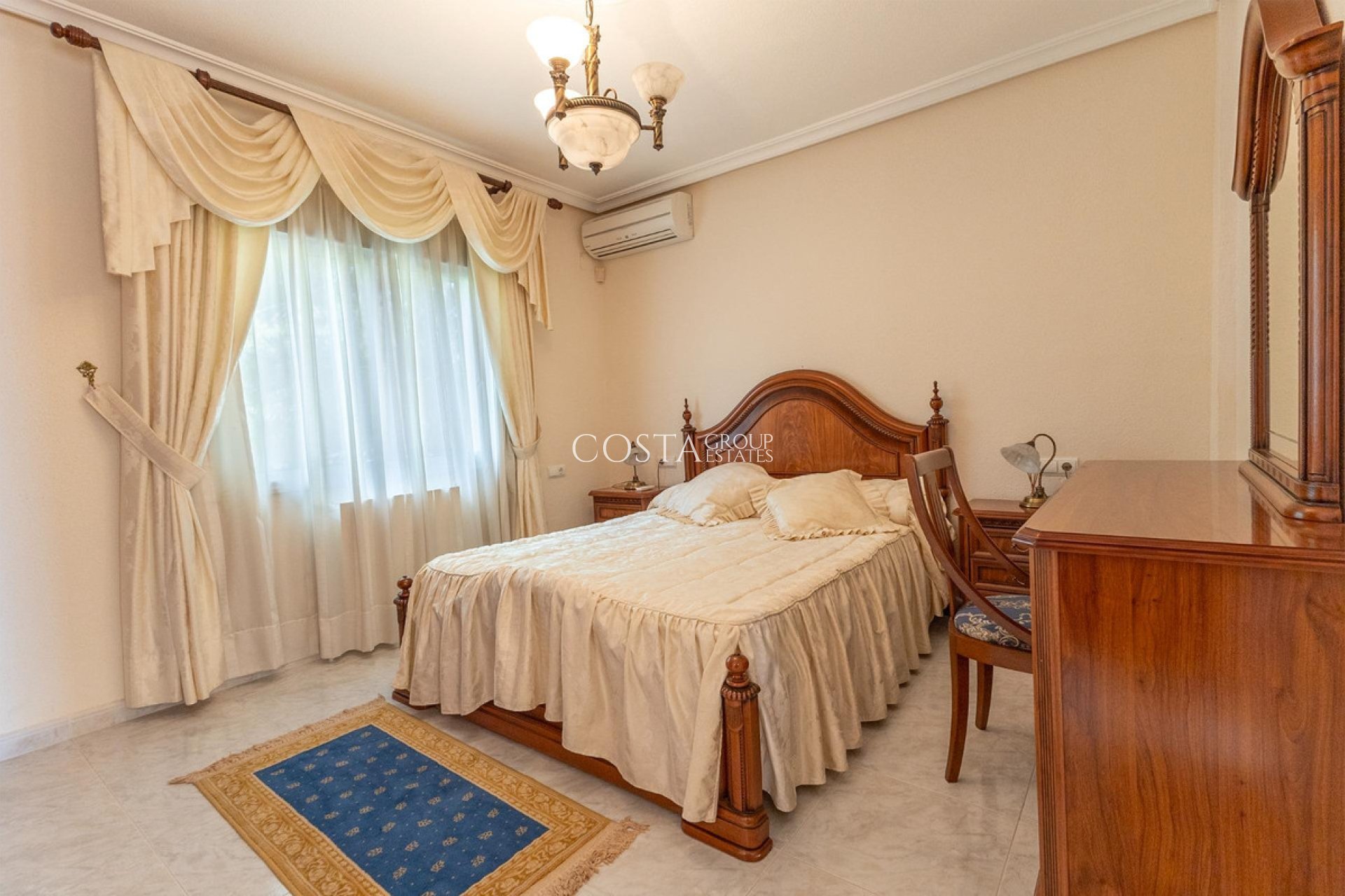 Resale - Villa -
Rojales - Ciudad Quesada