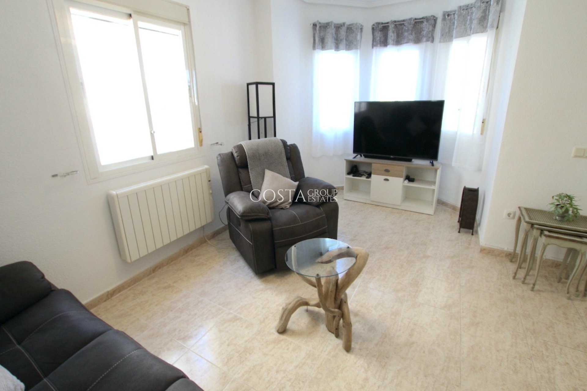 Resale - Villa -
Rojales - Ciudad Quesada
