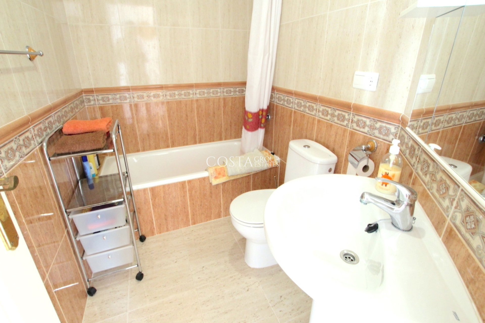 Resale - Villa -
Rojales - Ciudad Quesada