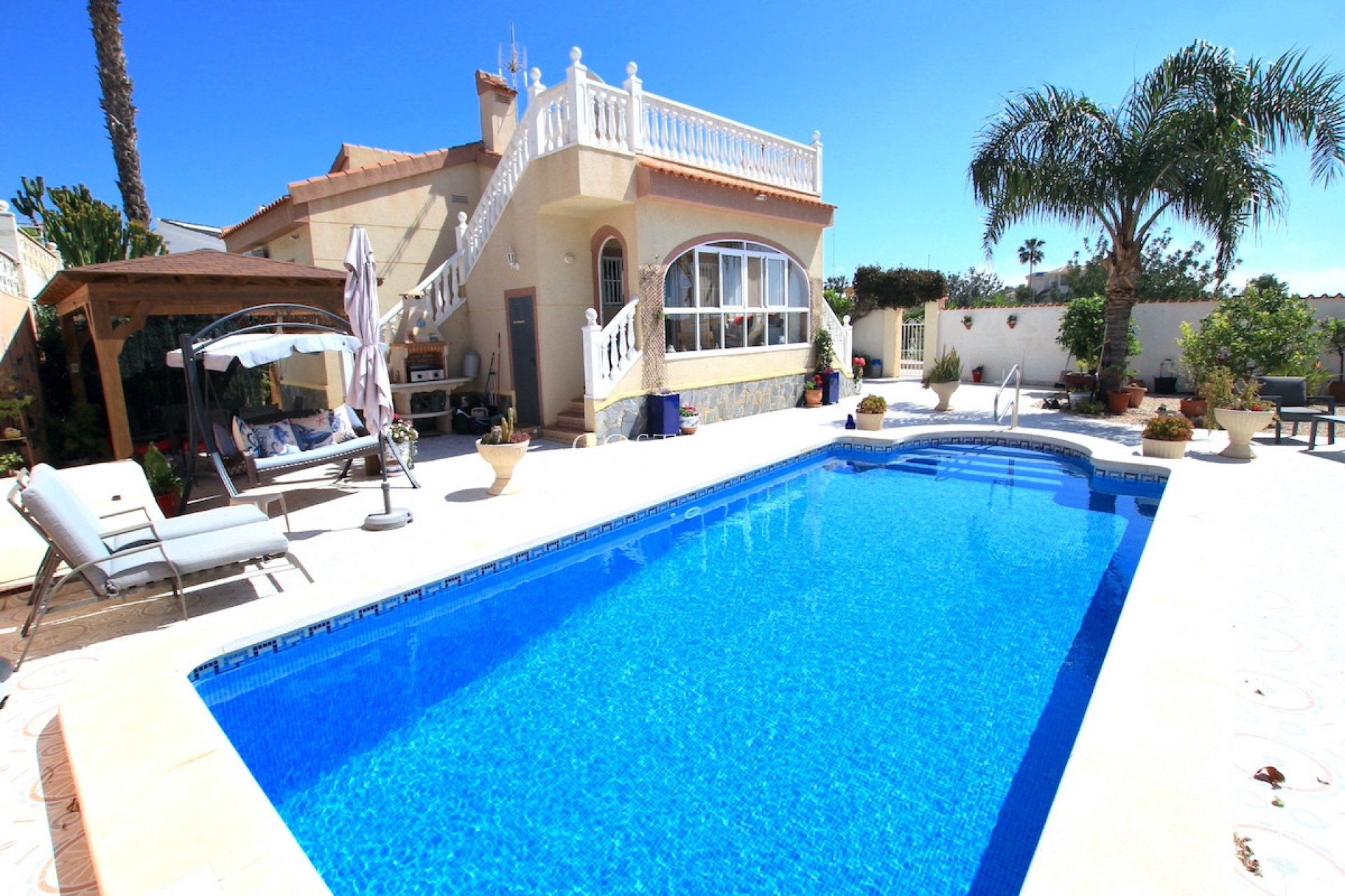 Resale - Villa -
Rojales - Ciudad Quesada