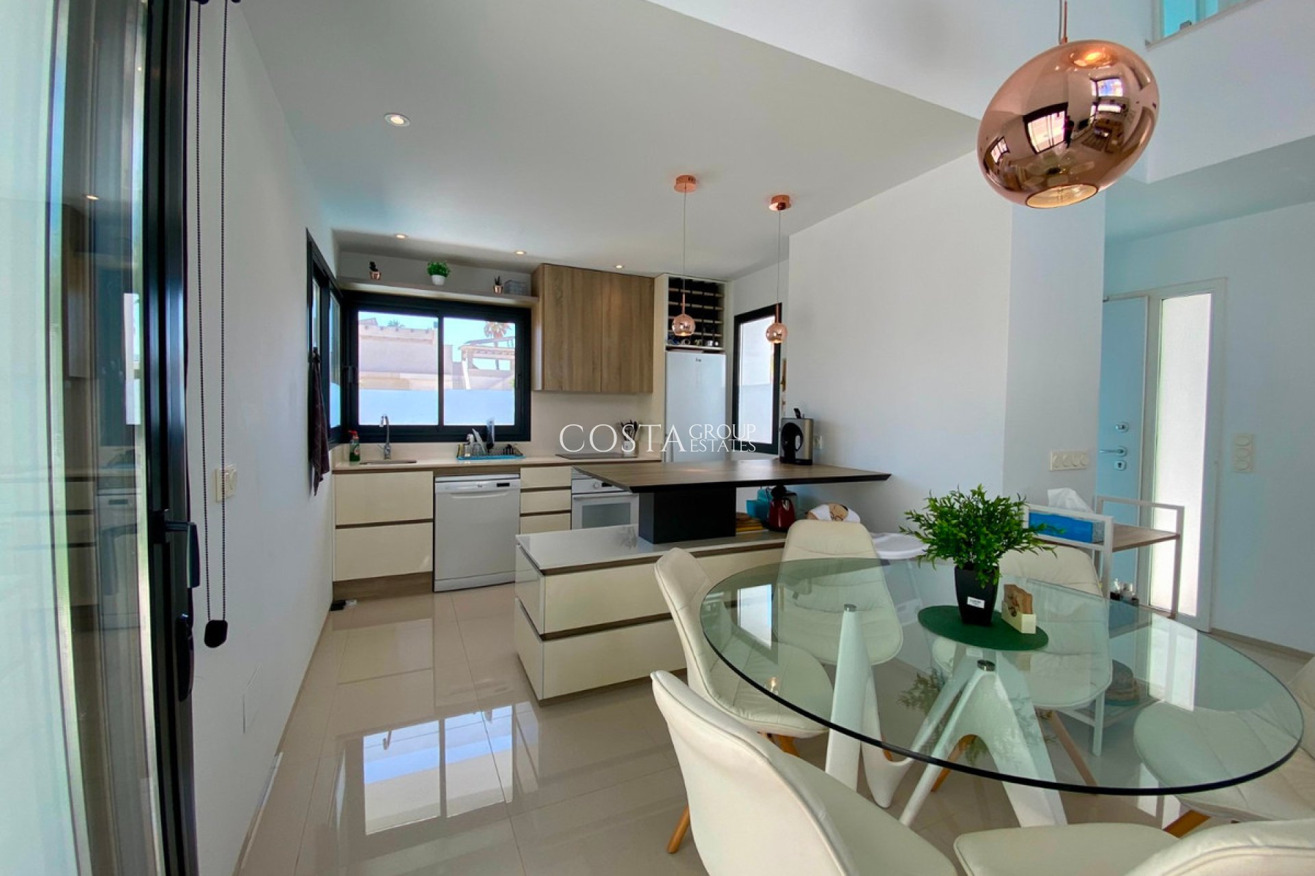 Resale - Villa -
Rojales - Ciudad Quesada