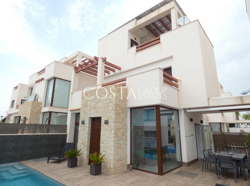 Resale - Villa -
Rojales - Ciudad Quesada