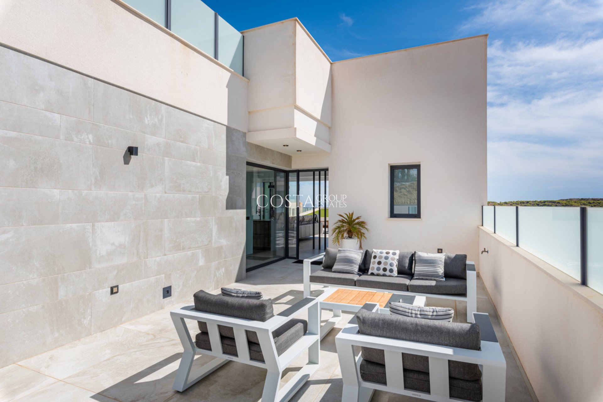 Resale - Villa -
Rojales - Ciudad Quesada