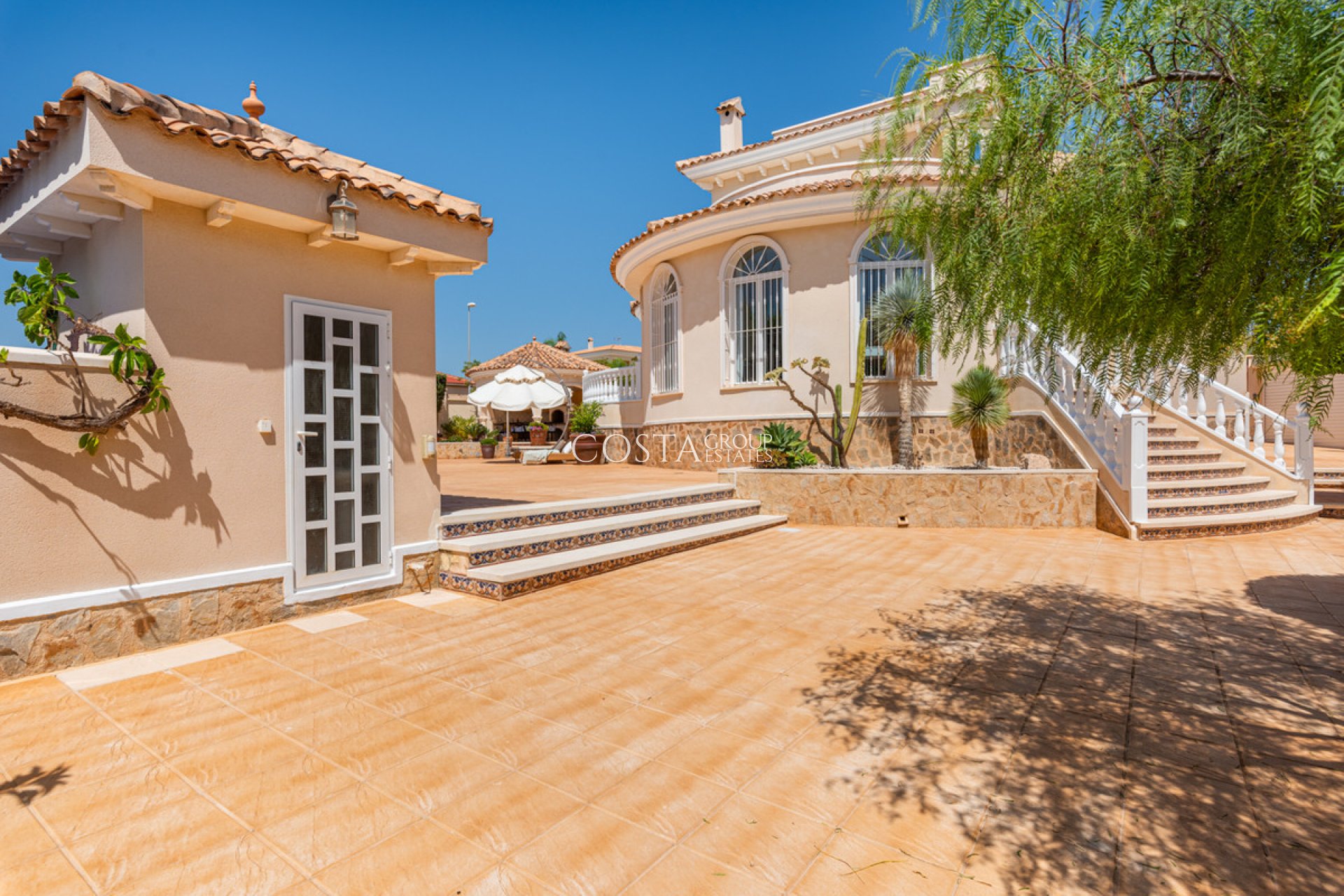 Resale - Villa -
Rojales - Ciudad Quesada