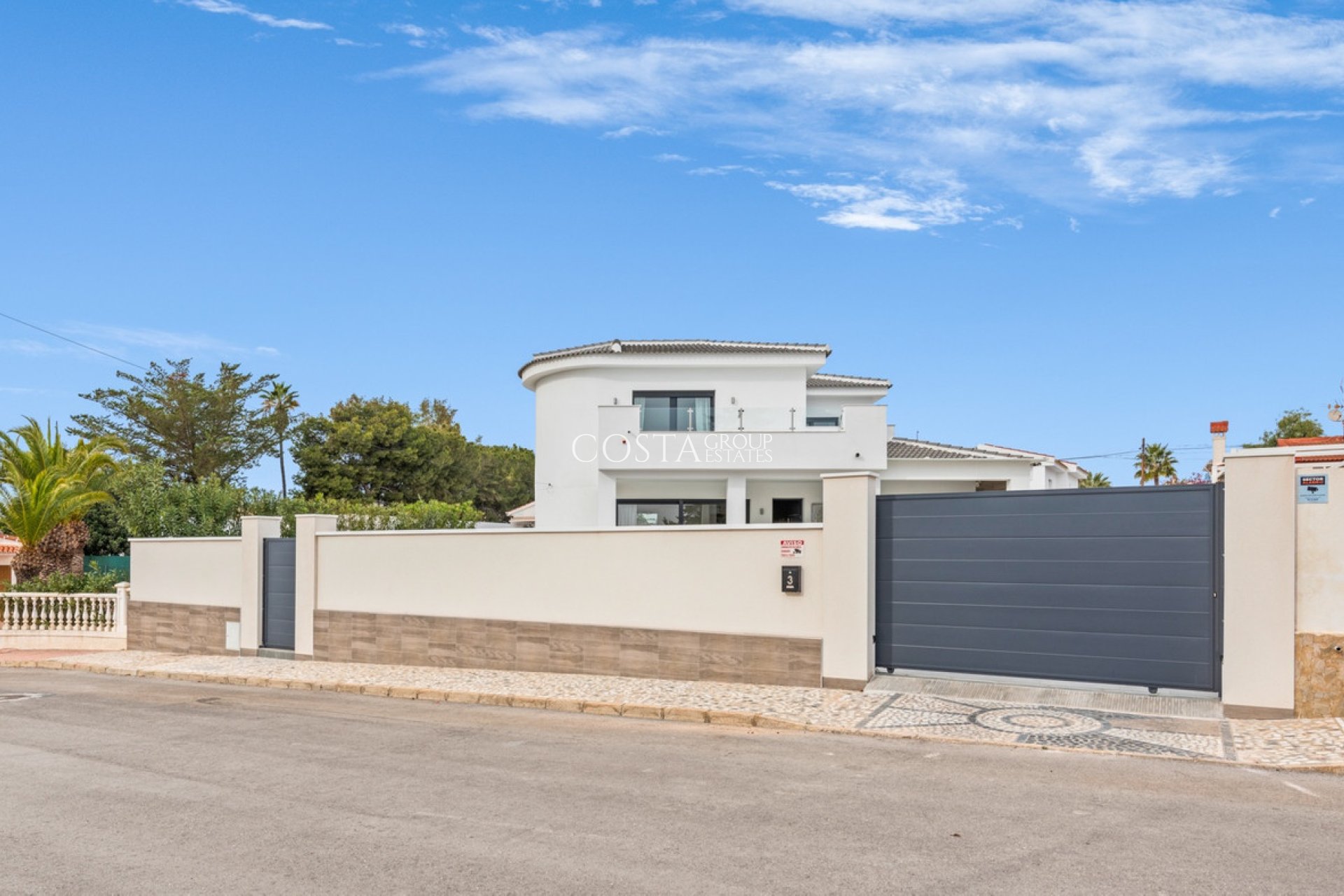 Resale - Villa -
Rojales - Ciudad Quesada