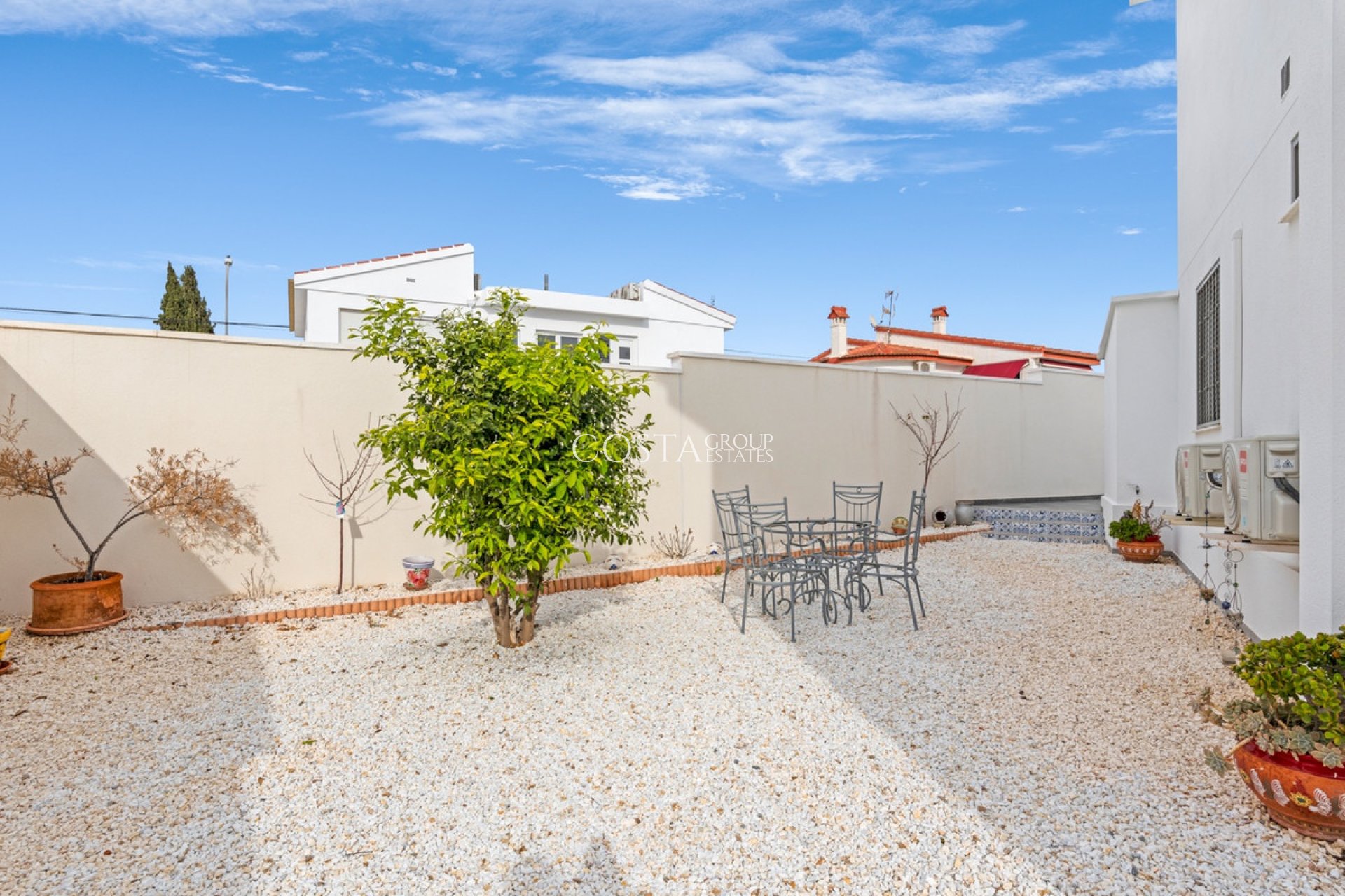 Resale - Villa -
Rojales - Ciudad Quesada