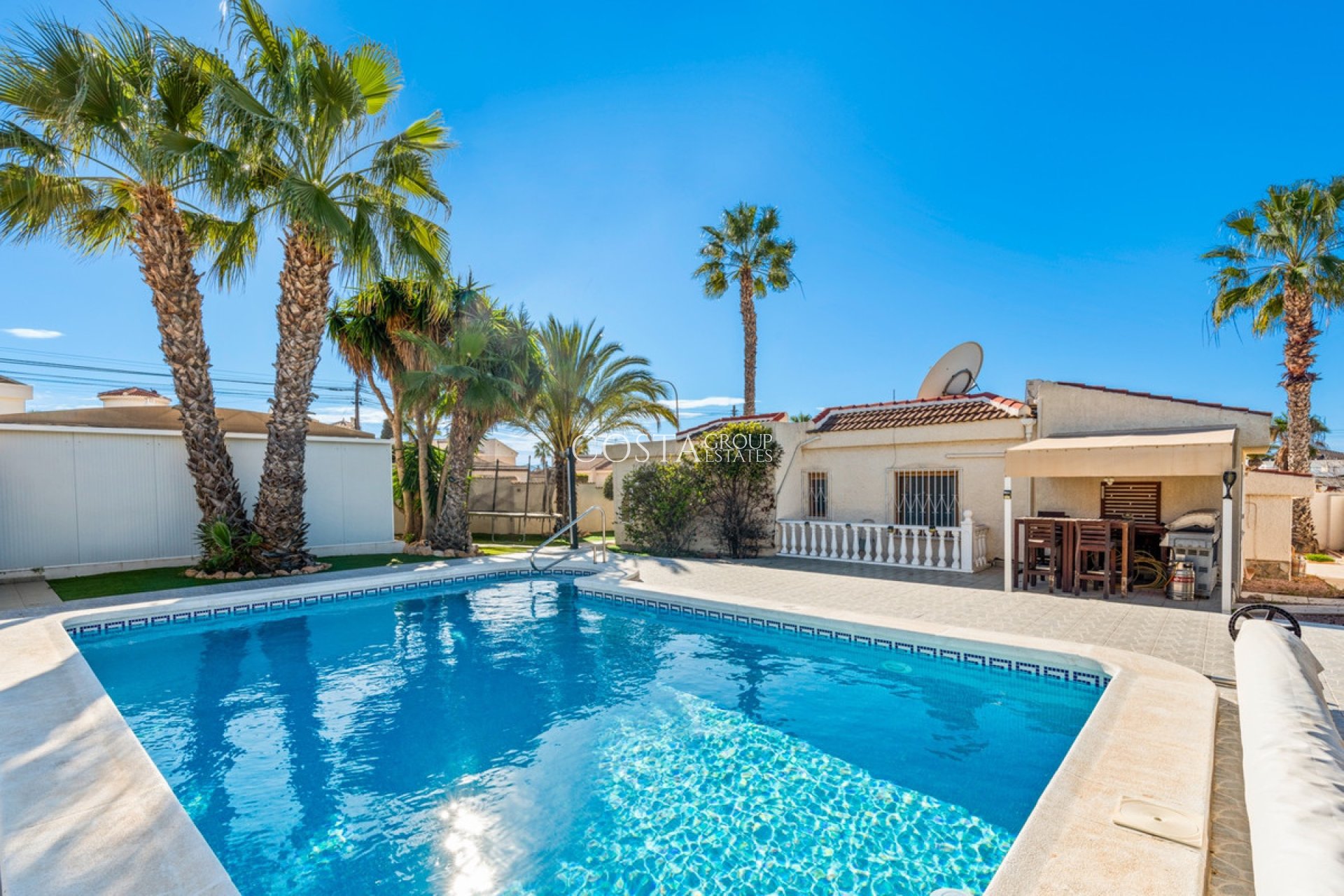 Resale - Villa -
Rojales - Ciudad Quesada