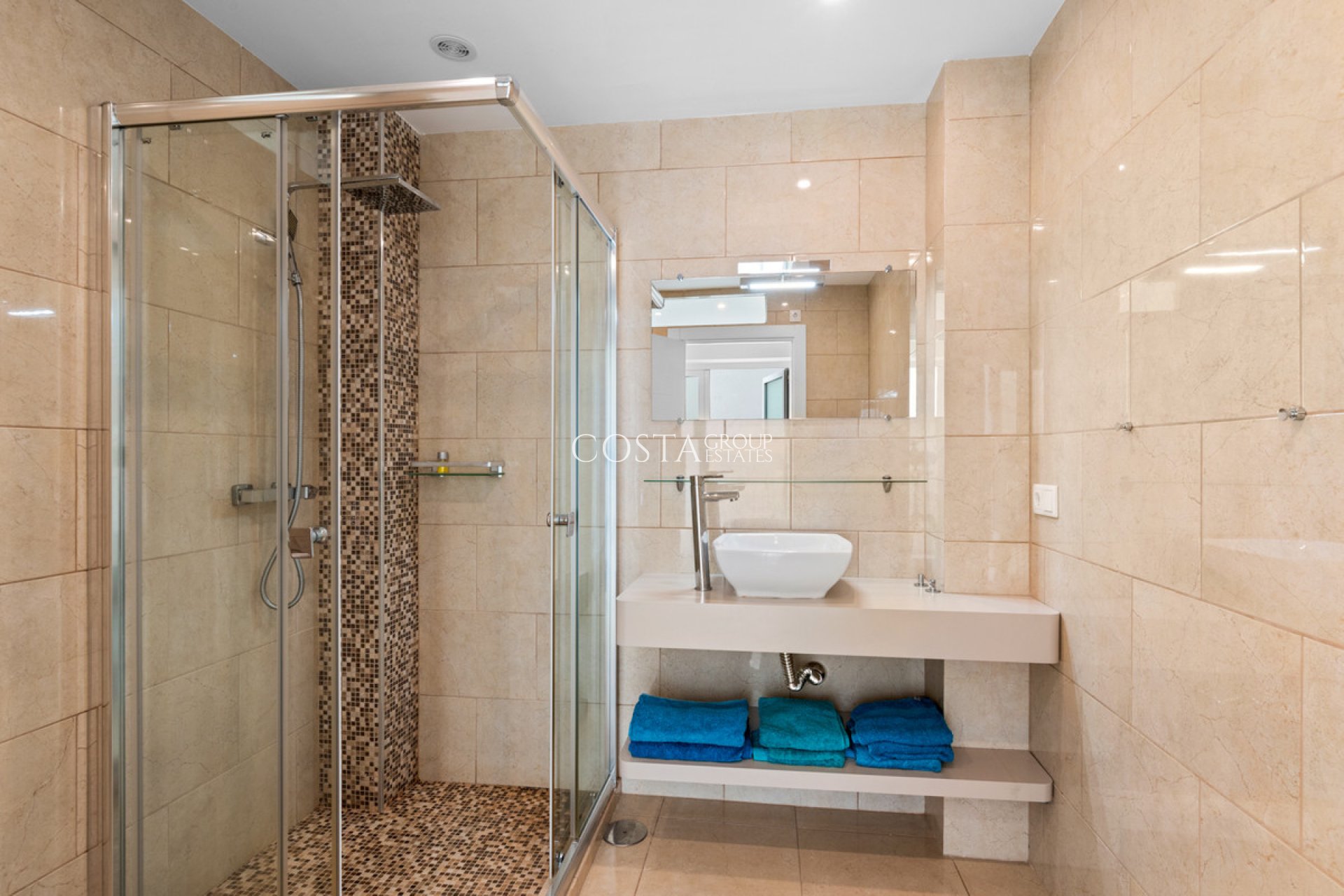 Resale - Villa -
Rojales - Ciudad Quesada