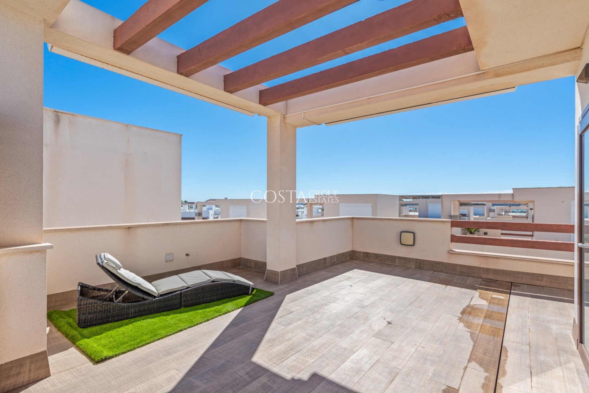 Resale - Villa -
Rojales - Ciudad Quesada