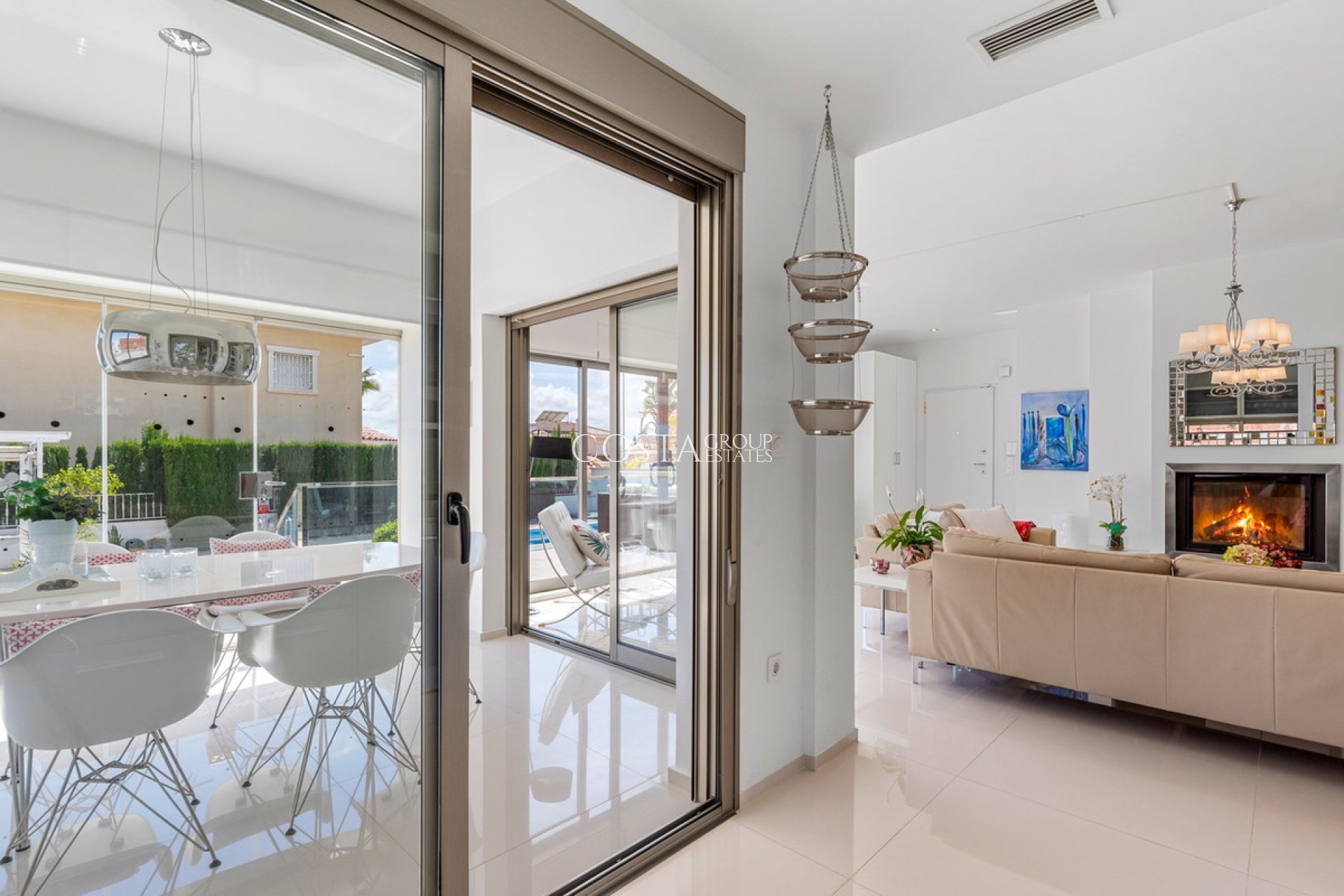 Resale - Villa -
Rojales - Ciudad Quesada