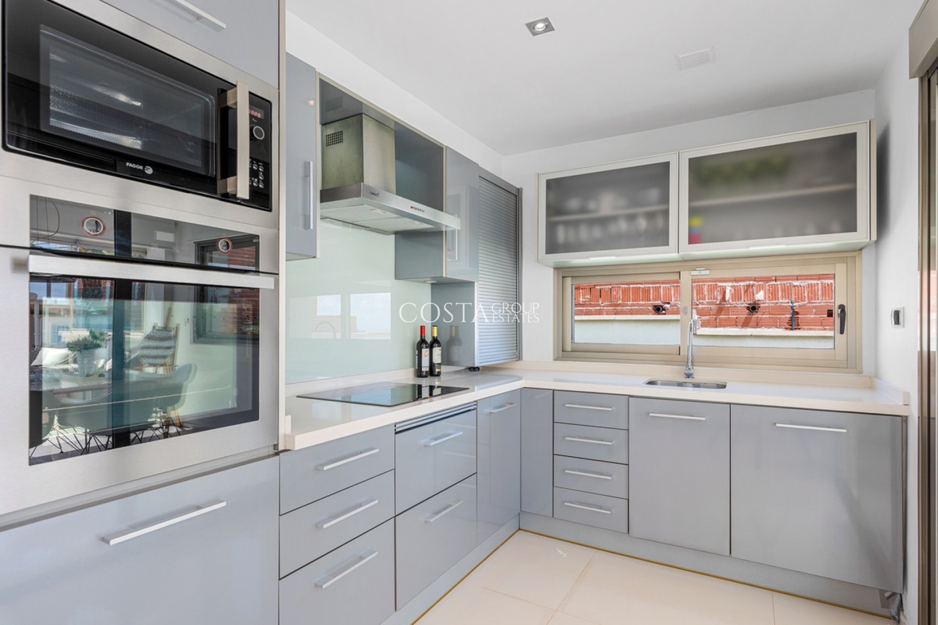 Resale - Villa -
Rojales - Ciudad Quesada