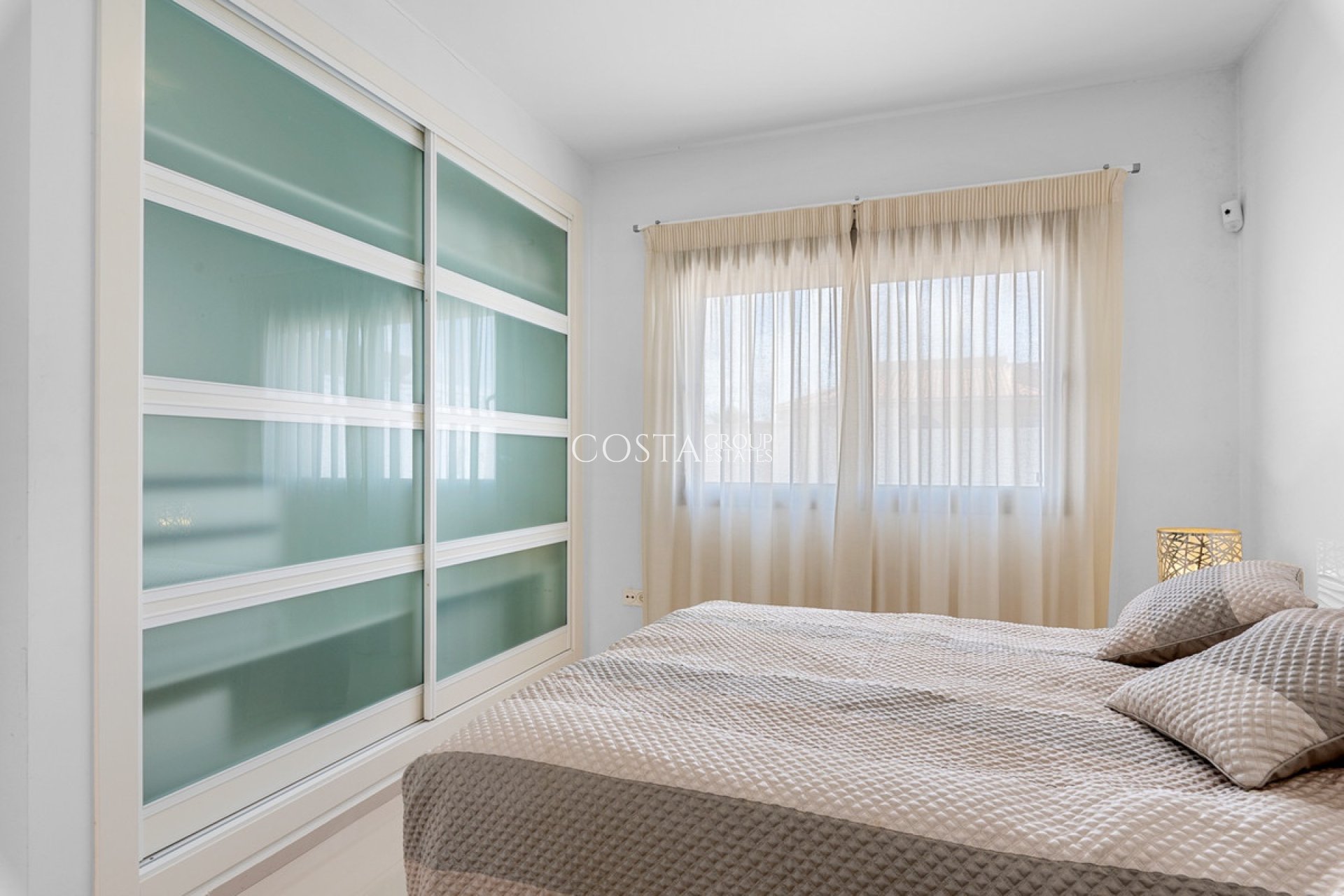 Resale - Villa -
Rojales - Ciudad Quesada