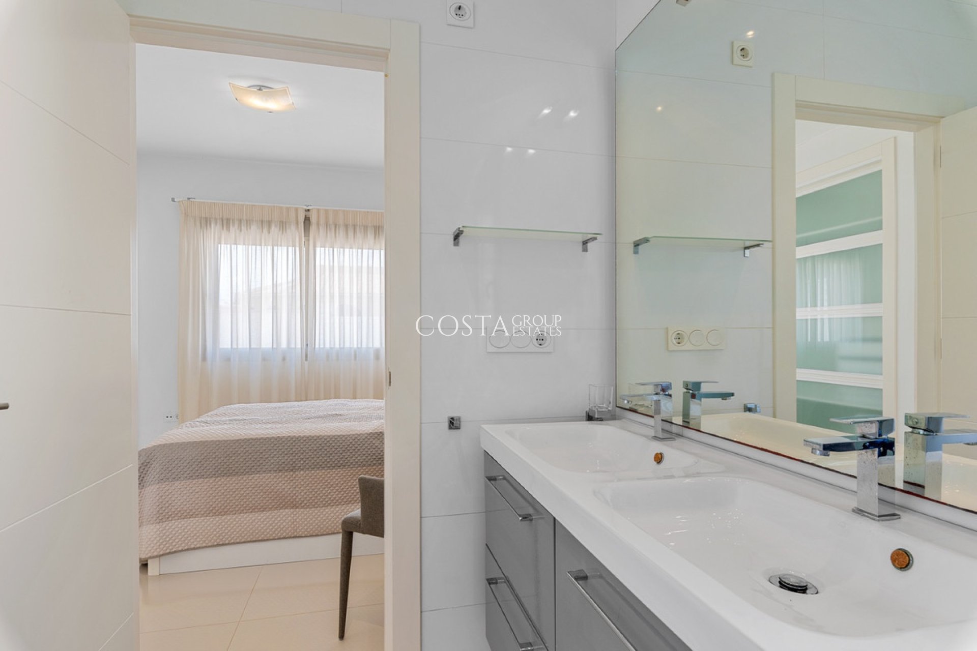Resale - Villa -
Rojales - Ciudad Quesada