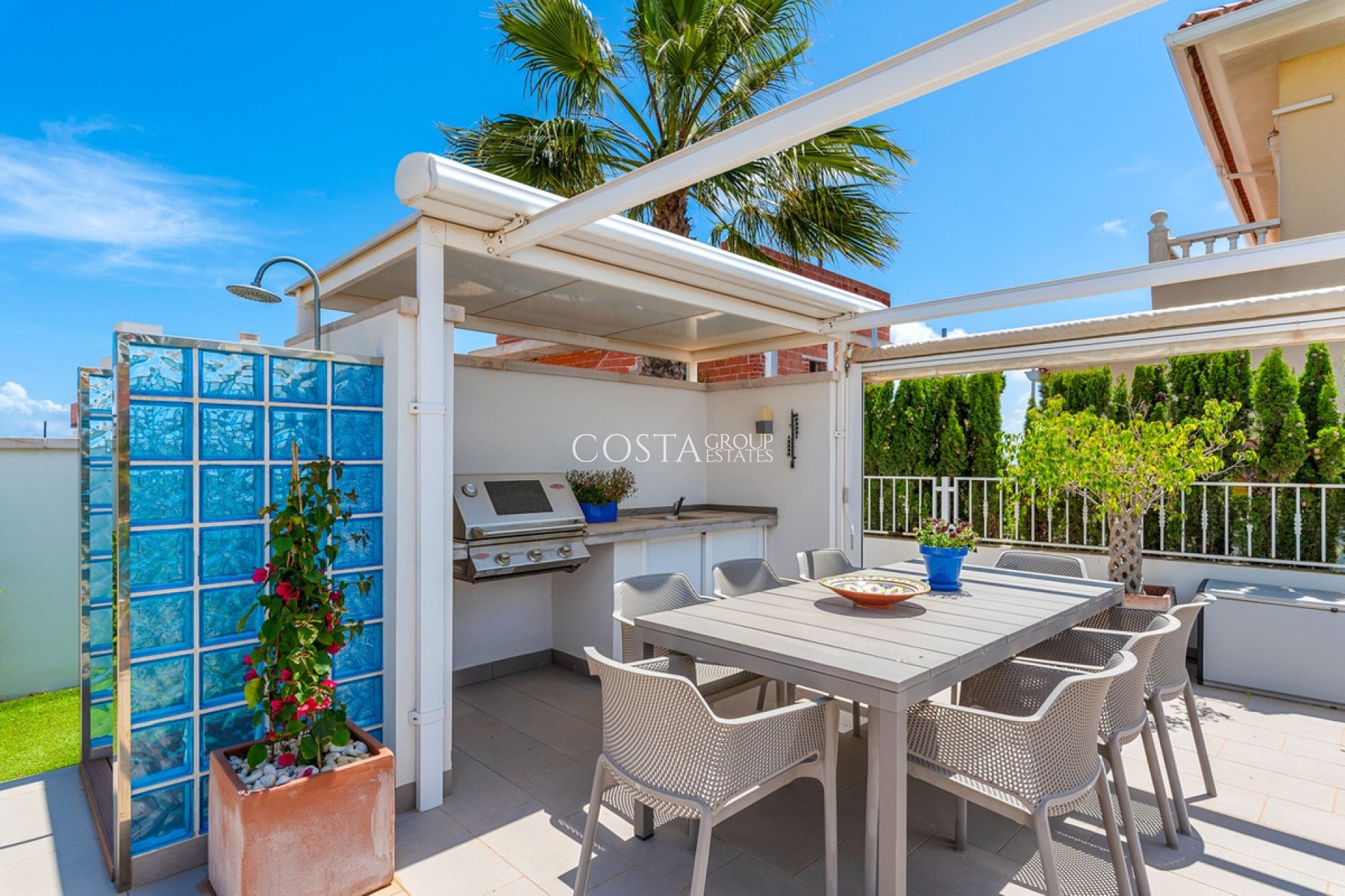 Resale - Villa -
Rojales - Ciudad Quesada