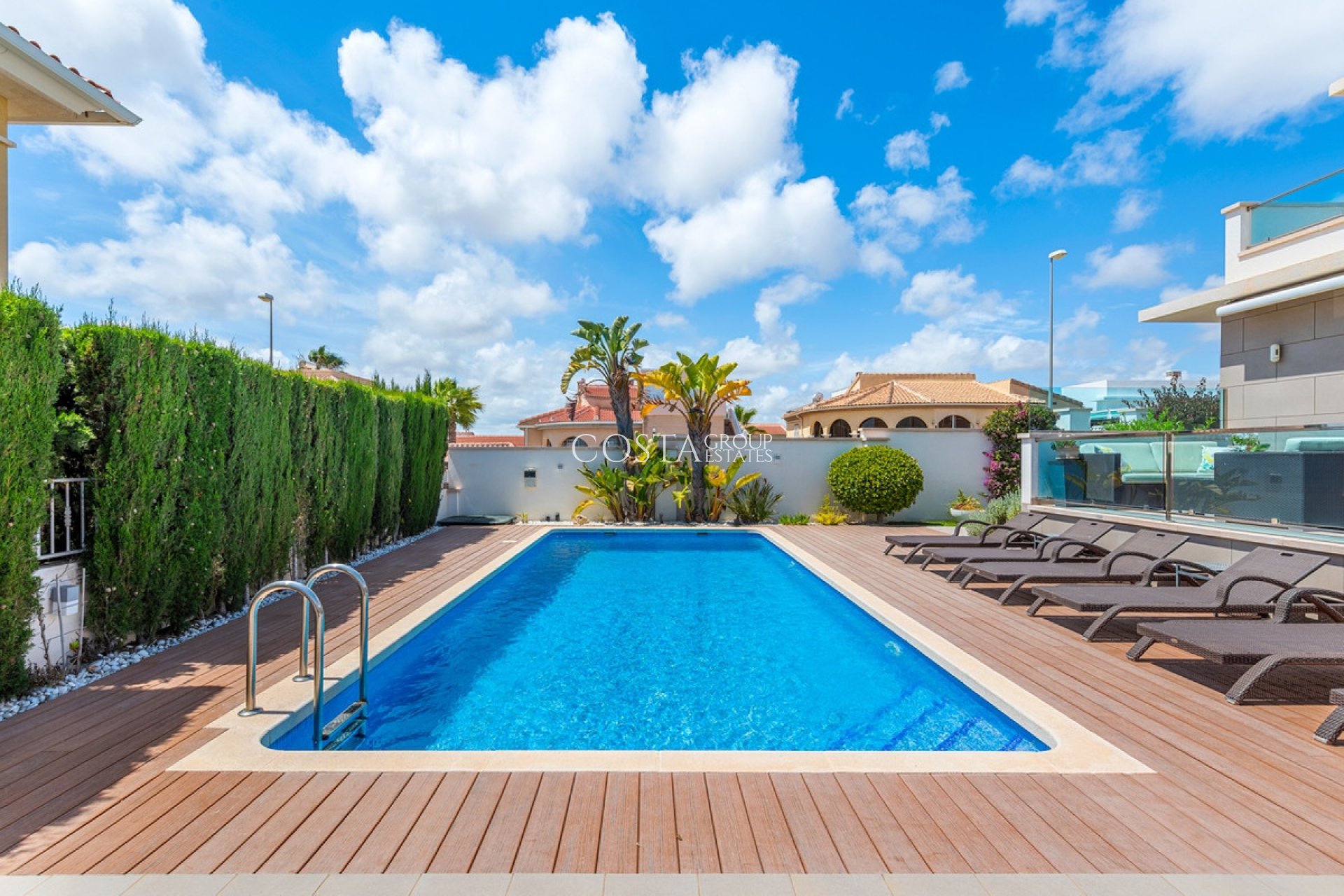 Resale - Villa -
Rojales - Ciudad Quesada