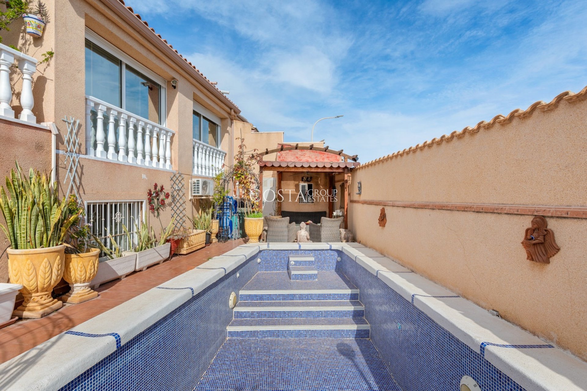 Resale - Villa -
Rojales - Ciudad Quesada