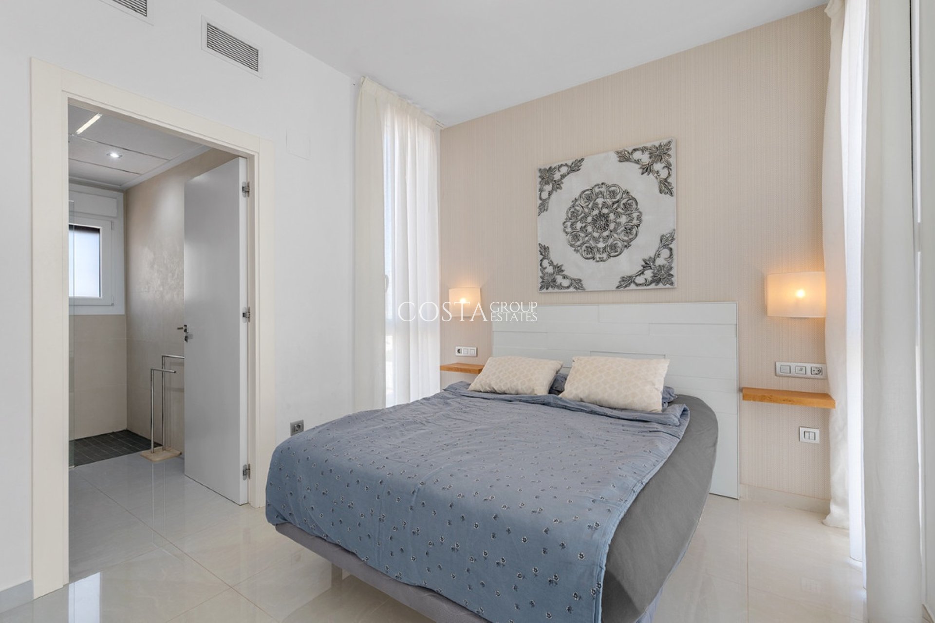 Resale - Villa -
Rojales - Ciudad Quesada