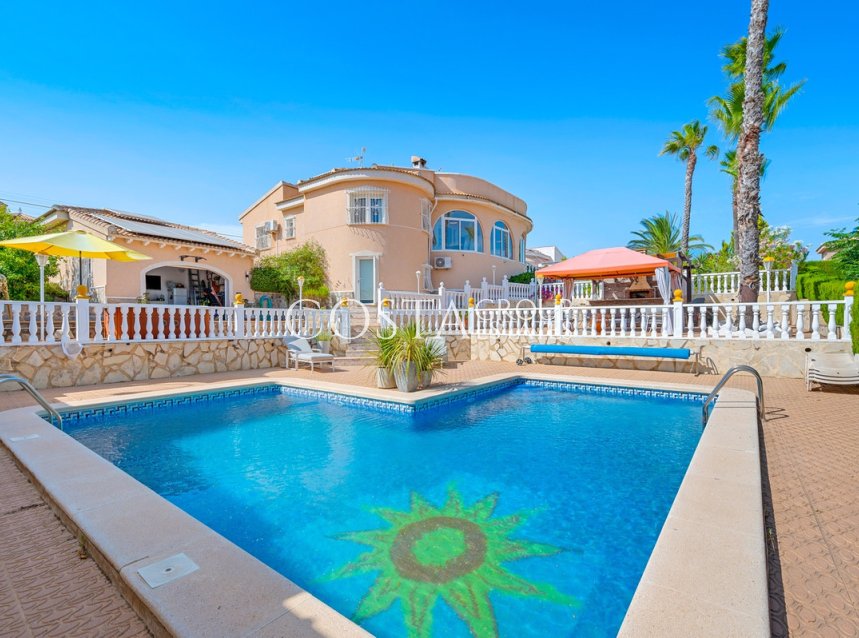 Resale - Villa -
Rojales - Ciudad Quesada