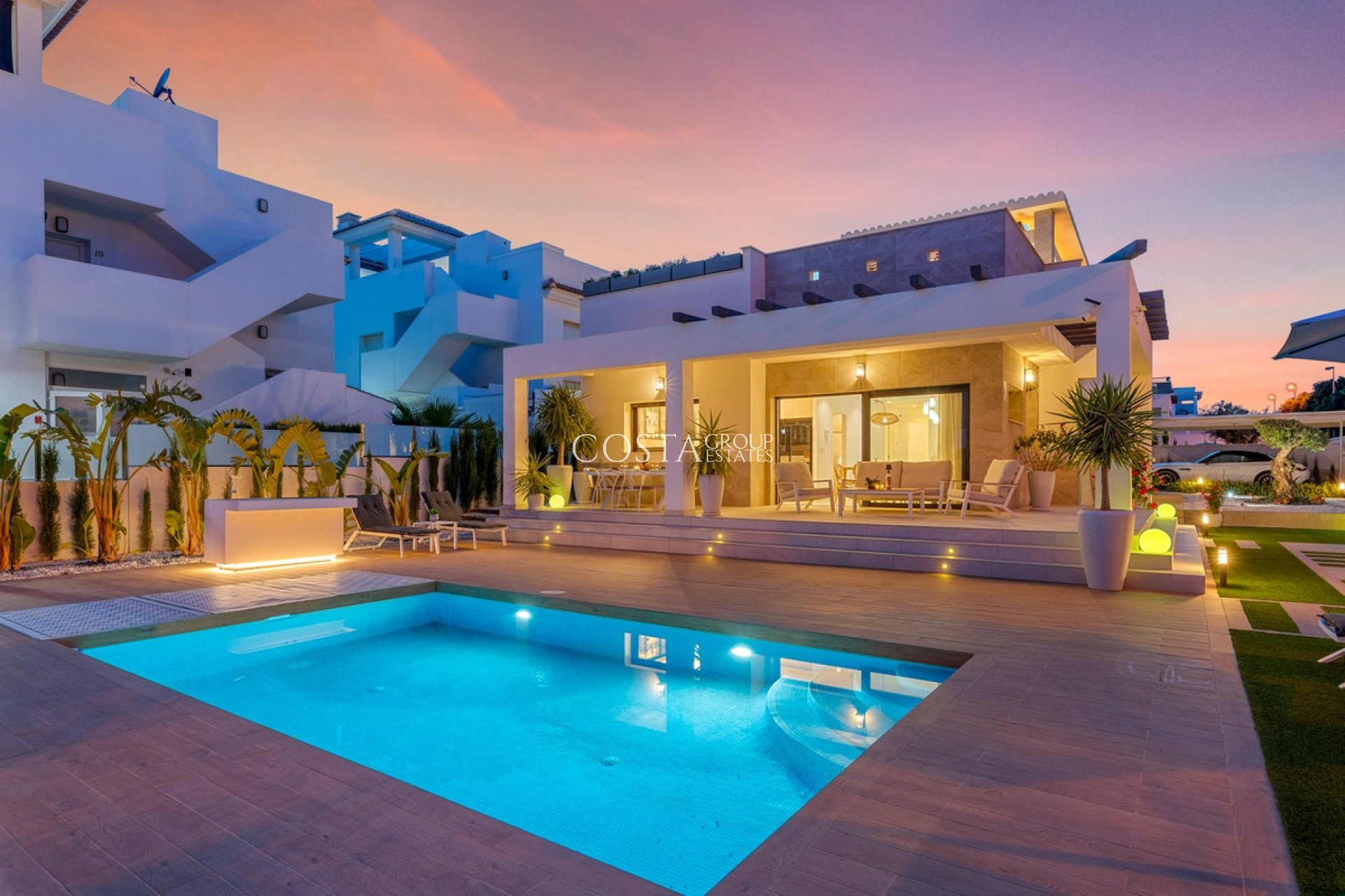 Resale - Villa -
Rojales - Ciudad Quesada