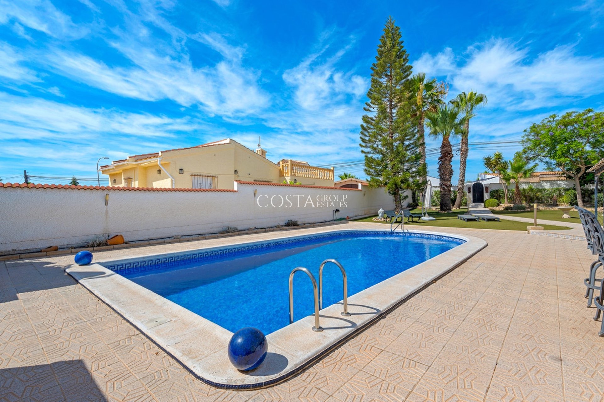 Resale - Villa -
Rojales - Ciudad Quesada