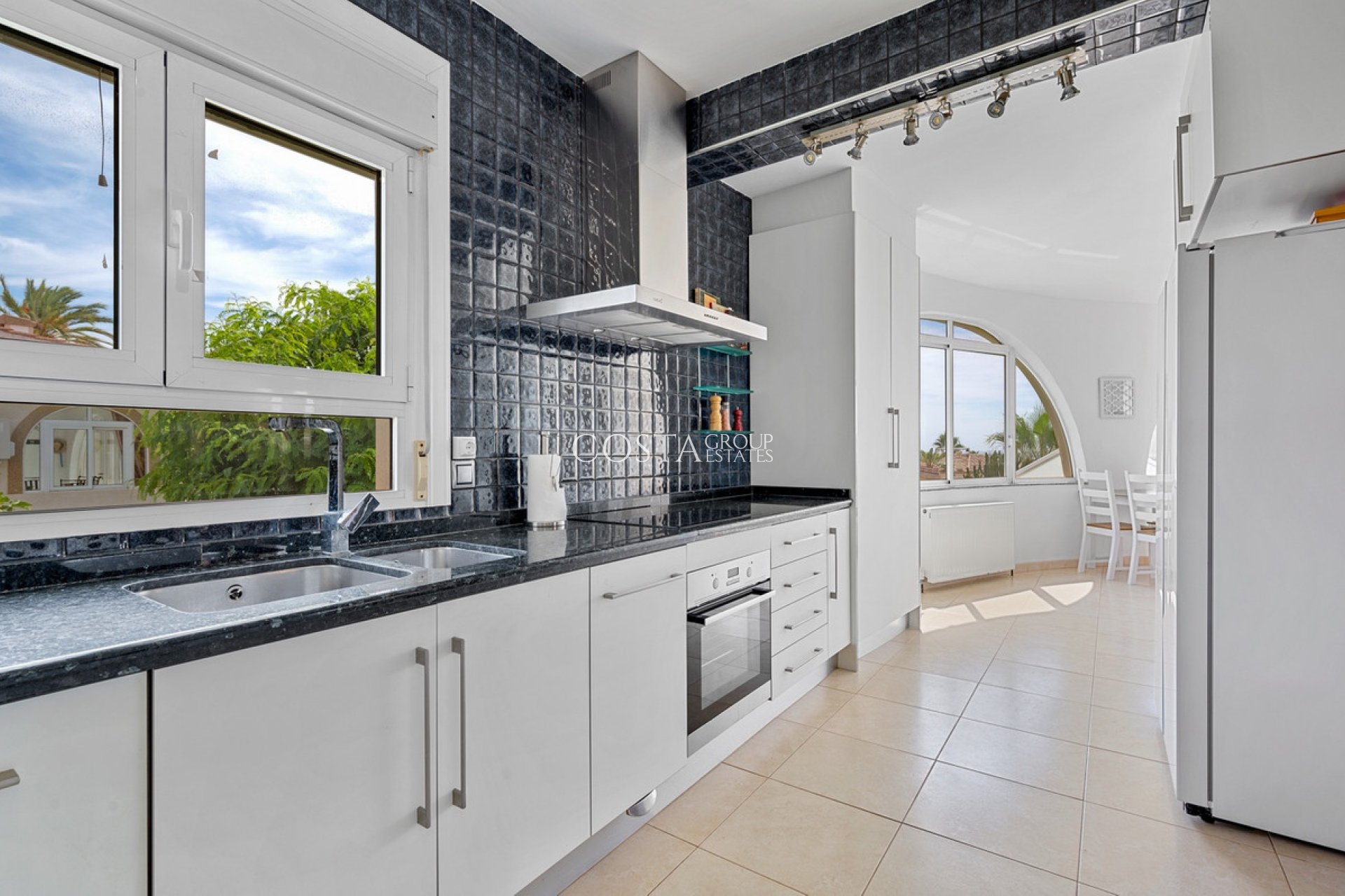 Resale - Villa -
Rojales - Ciudad Quesada
