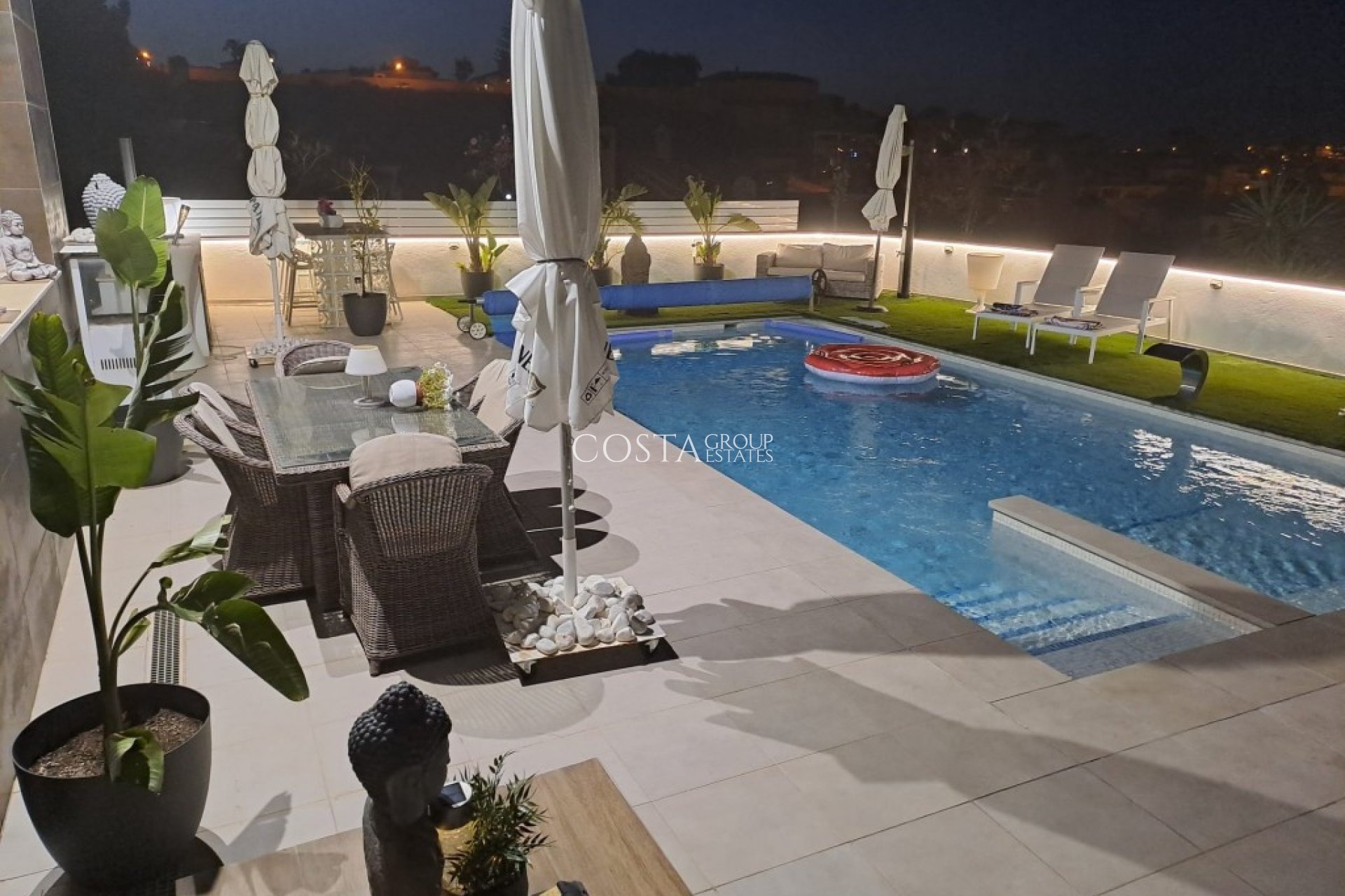 Resale - Villa -
Rojales - Ciudad Quesada