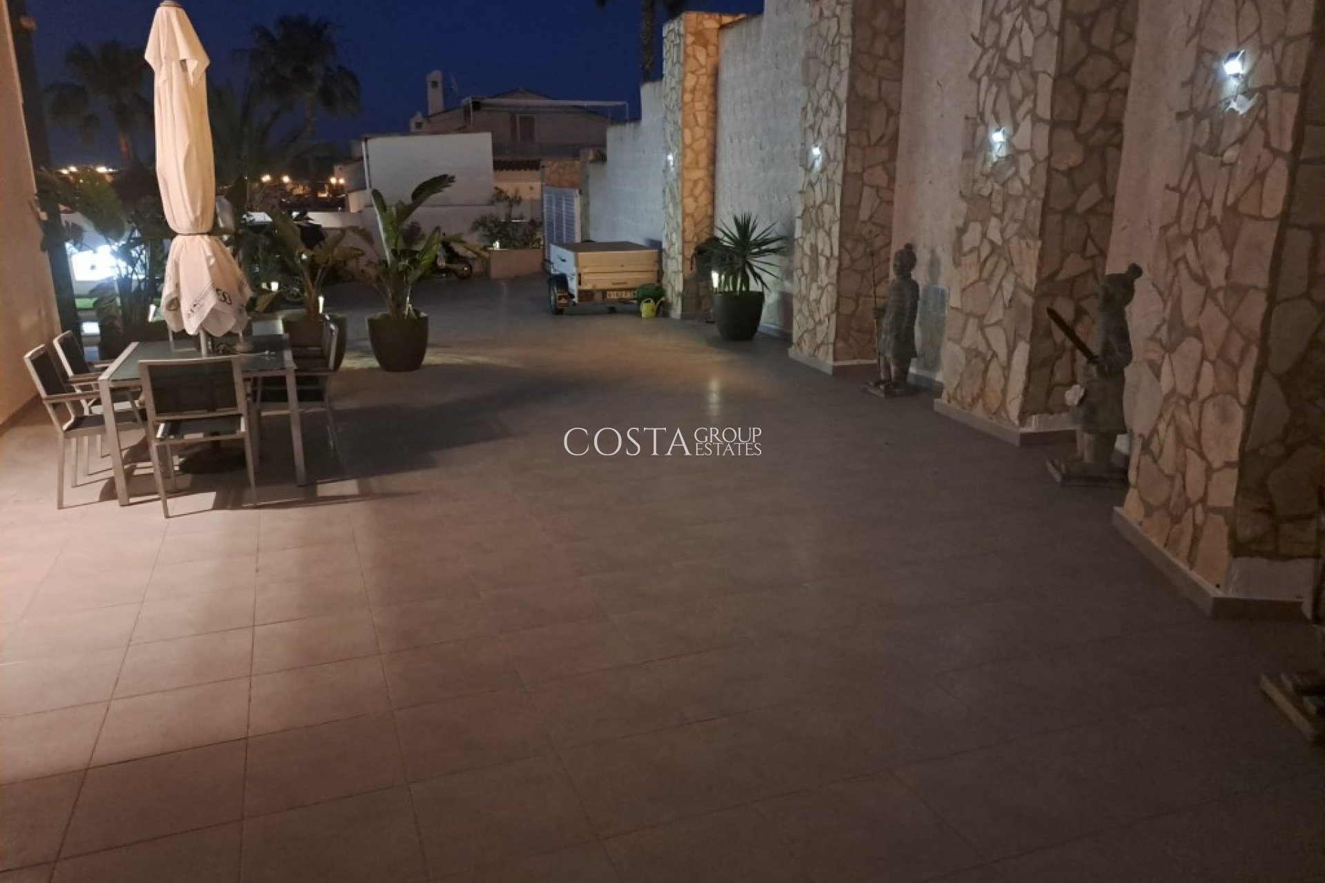 Resale - Villa -
Rojales - Ciudad Quesada