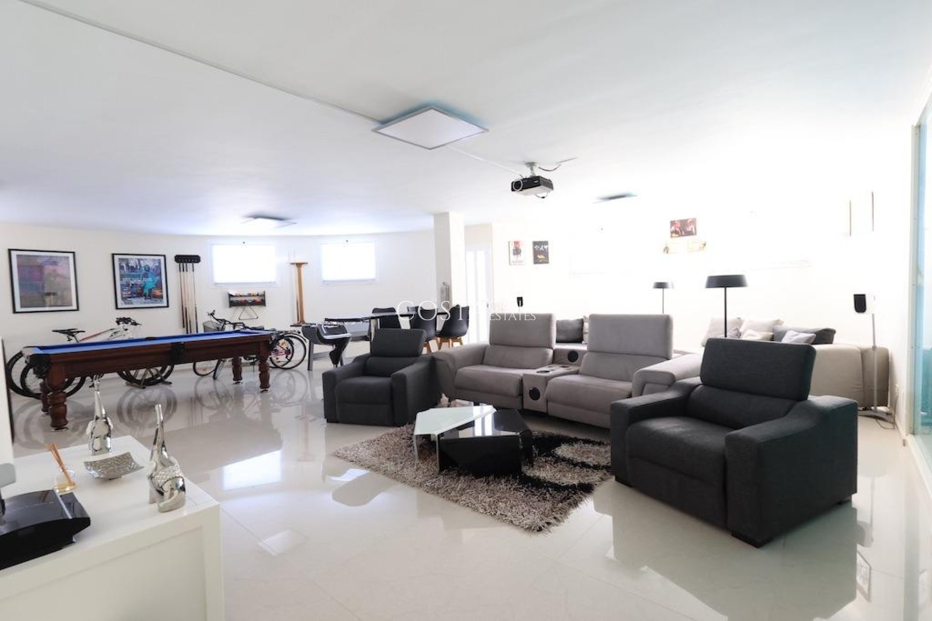 Resale - Villa -
Rojales - Ciudad Quesada