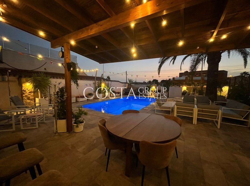 Resale - Villa -
Rojales - Ciudad Quesada