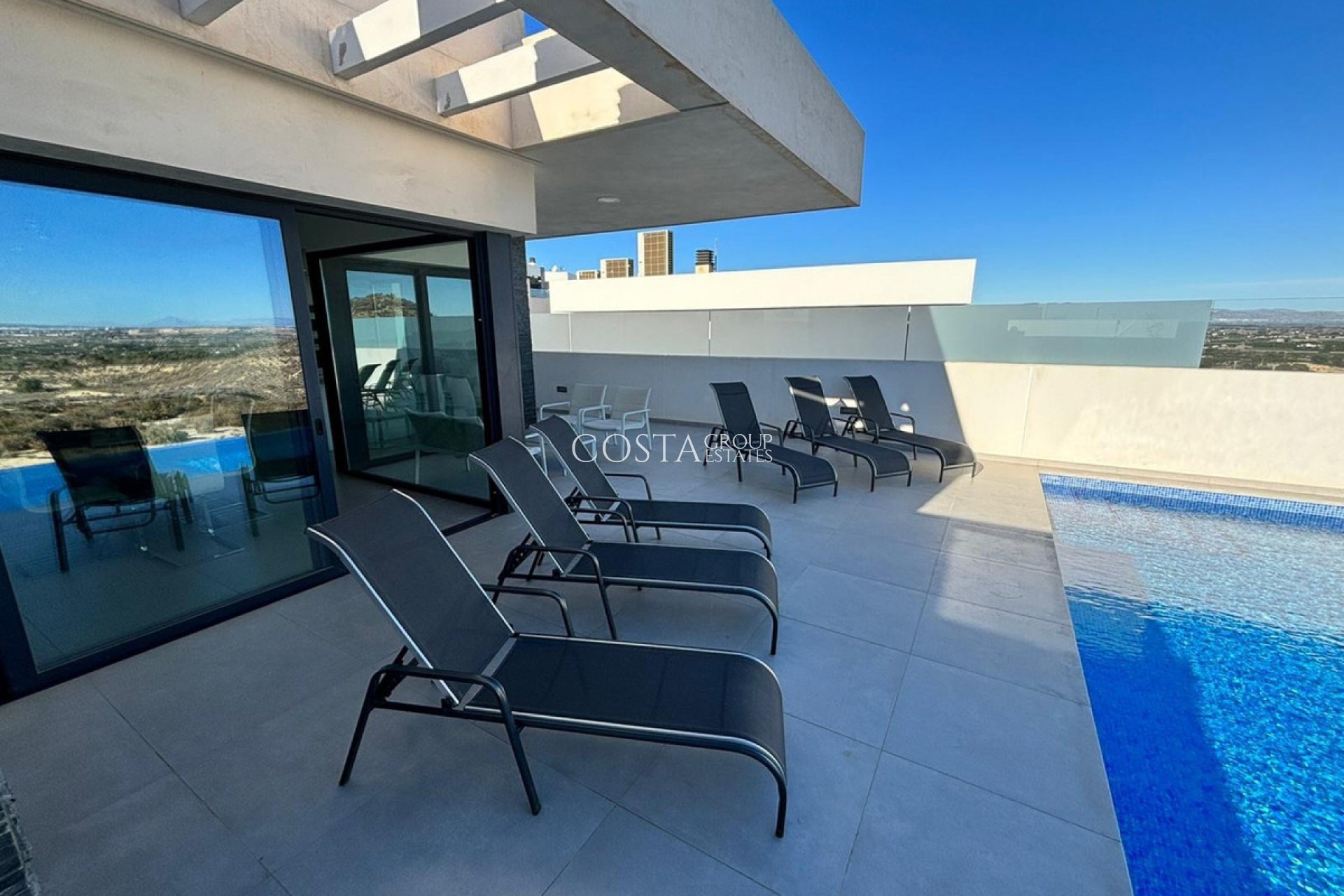 Resale - Villa -
Rojales - Ciudad Quesada