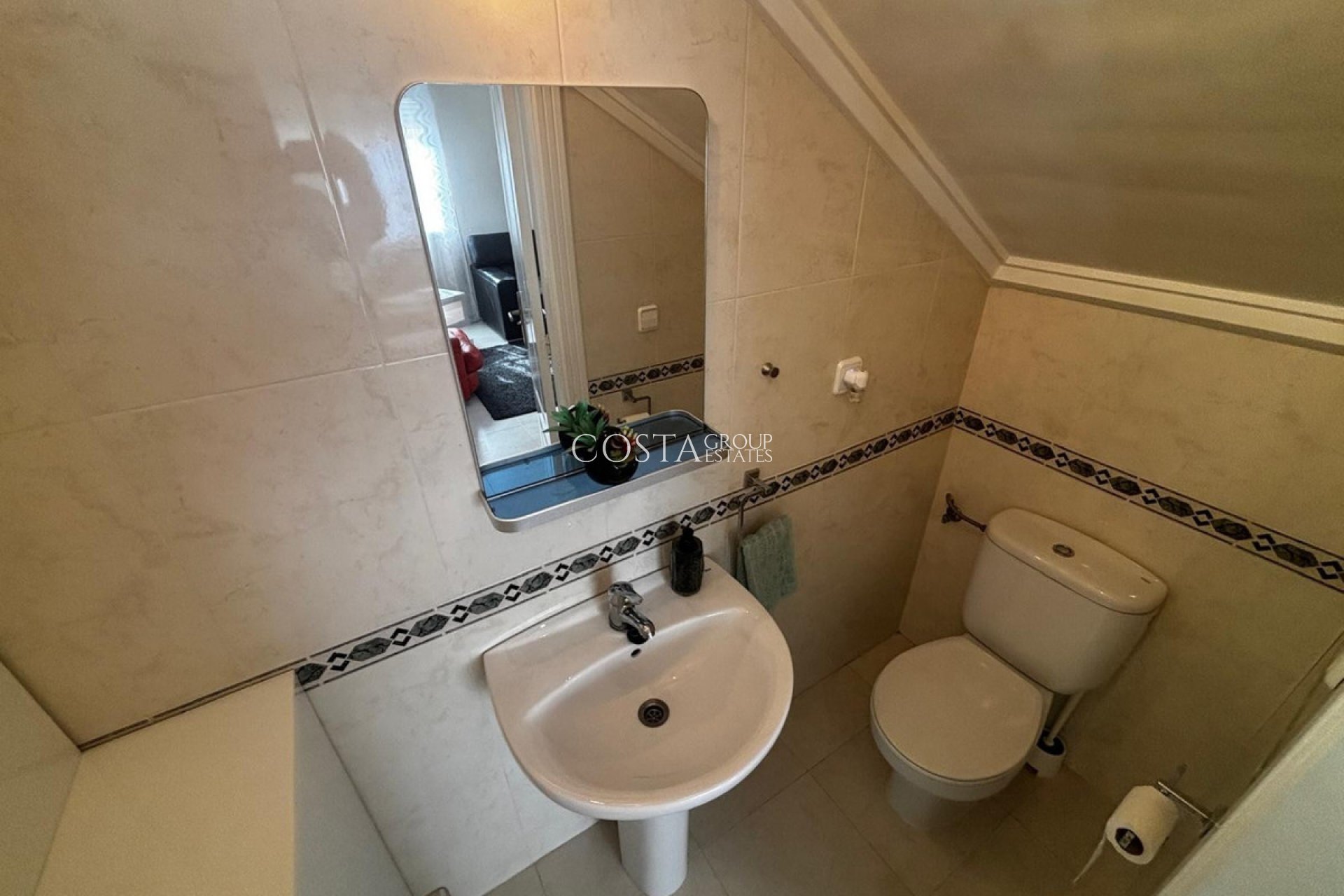 Resale - Villa -
Rojales - Ciudad Quesada