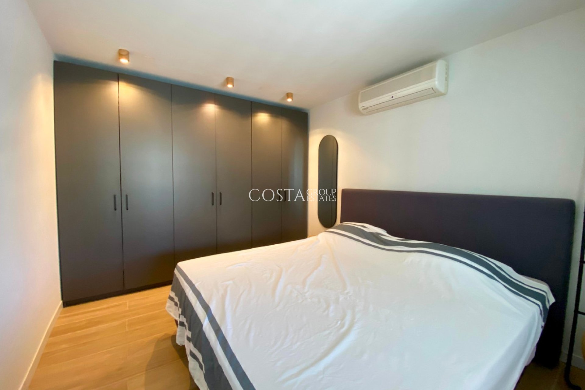Resale - Villa -
Rojales - Ciudad Quesada
