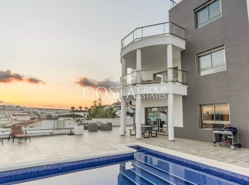 Resale - Villa -
Rojales - Ciudad Quesada