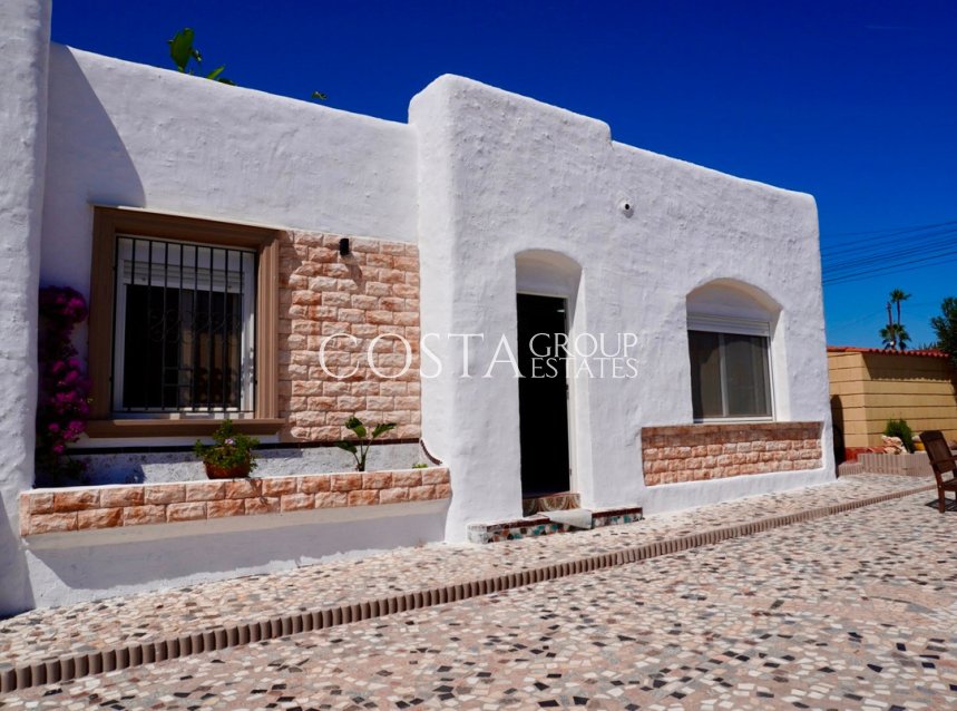 Resale - Villa -
Rojales - Ciudad Quesada