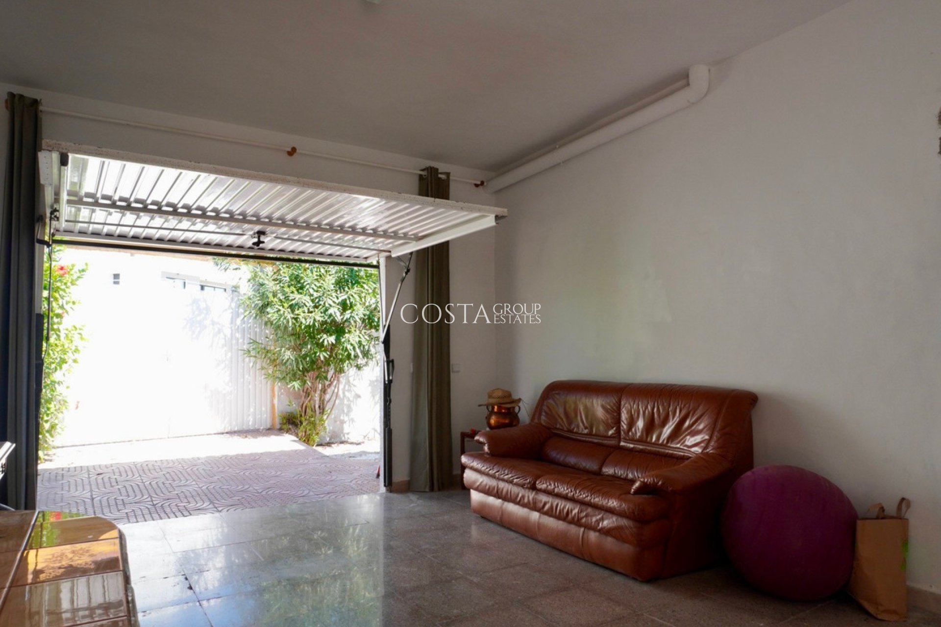 Resale - Villa -
Rojales - Ciudad Quesada