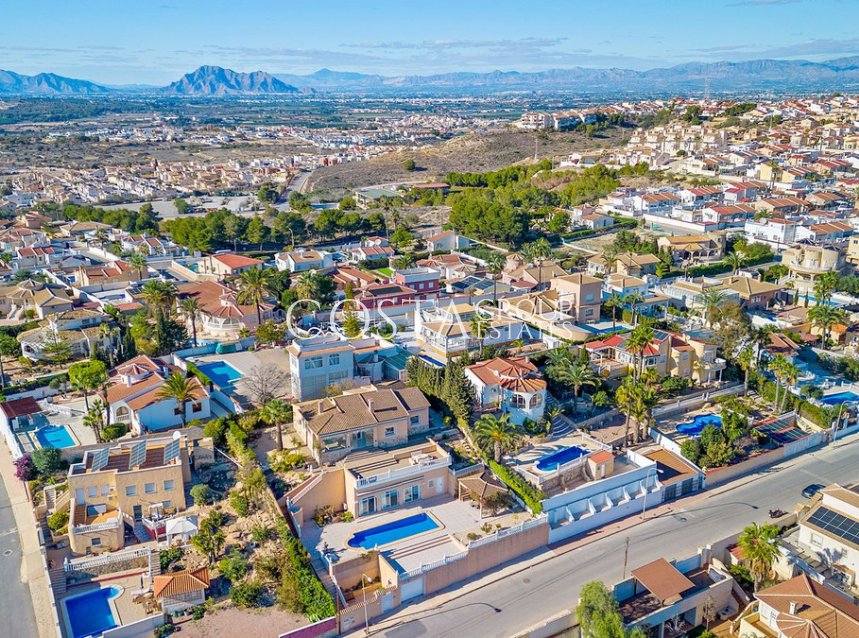 Resale - Villa -
Rojales - Ciudad Quesada