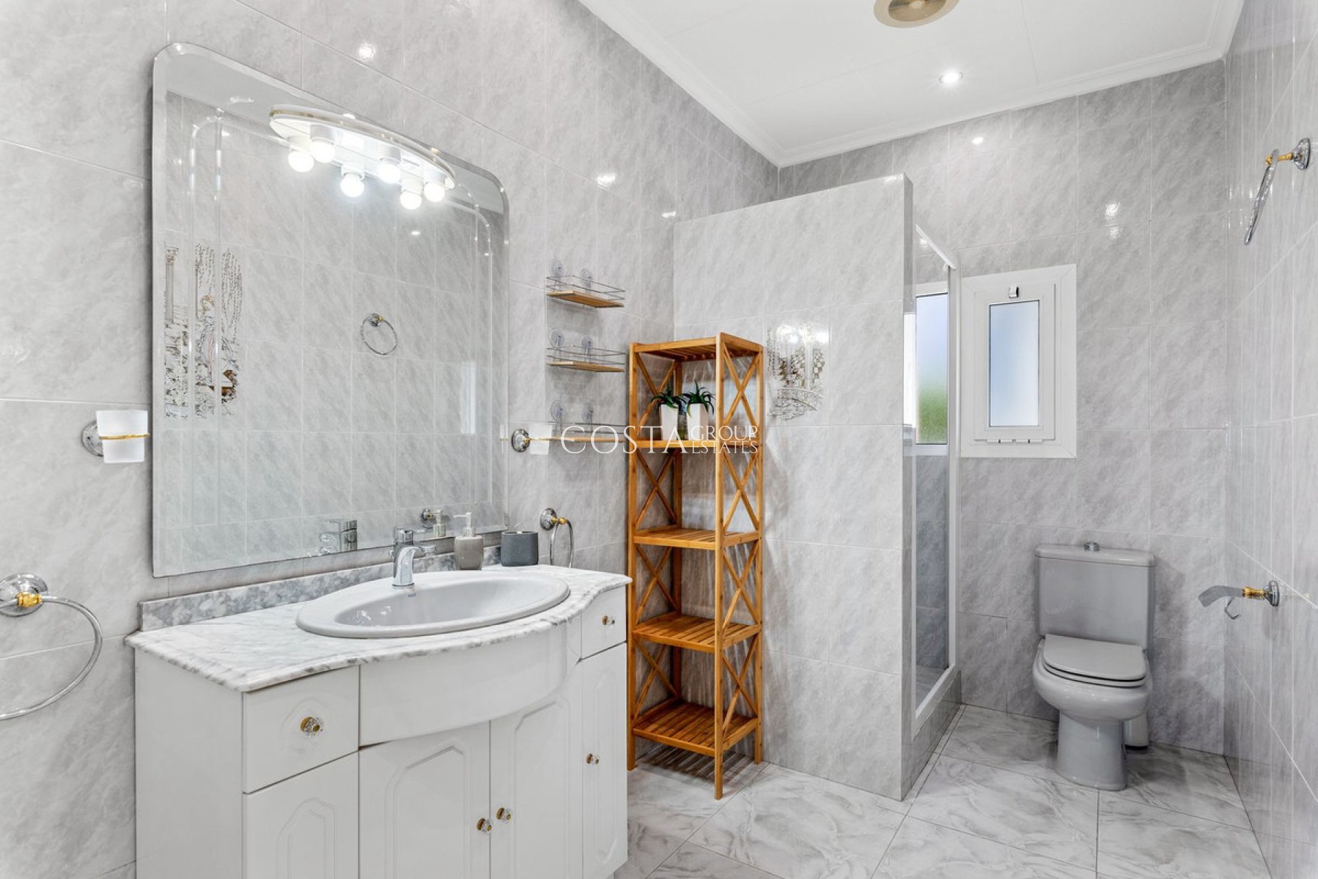 Resale - Villa -
Rojales - Ciudad Quesada