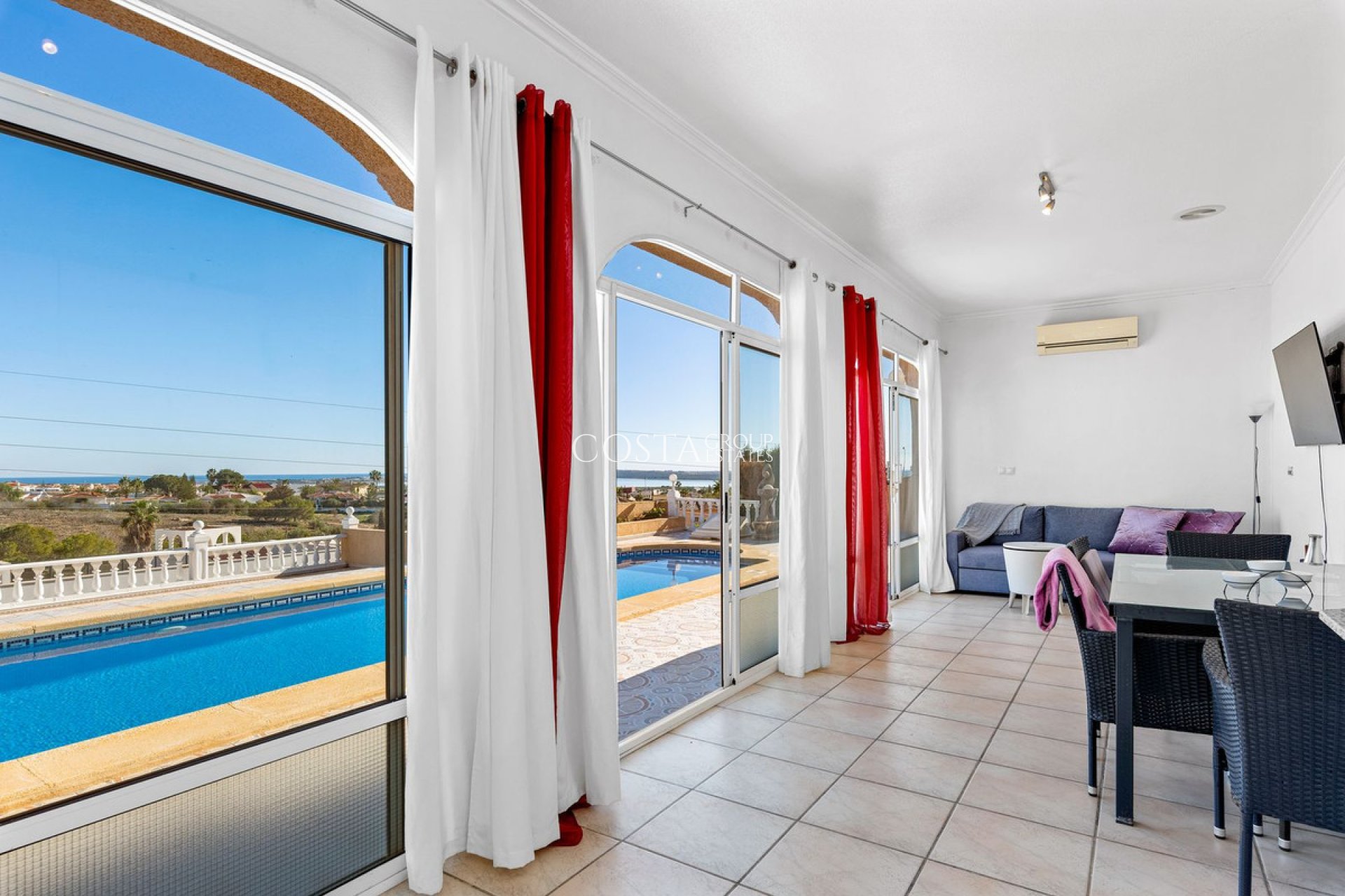 Resale - Villa -
Rojales - Ciudad Quesada