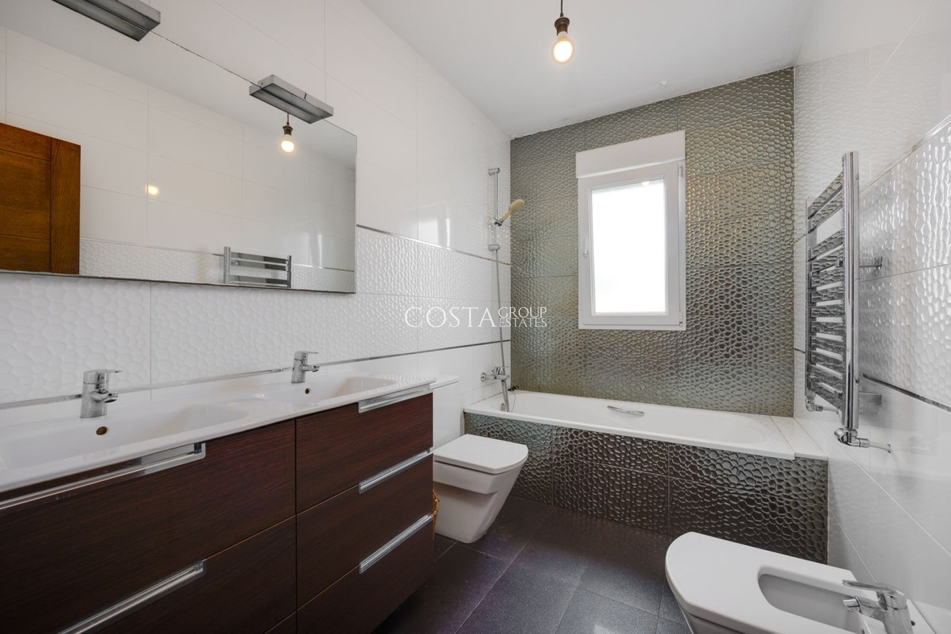 Resale - Villa -
Rojales - Ciudad Quesada