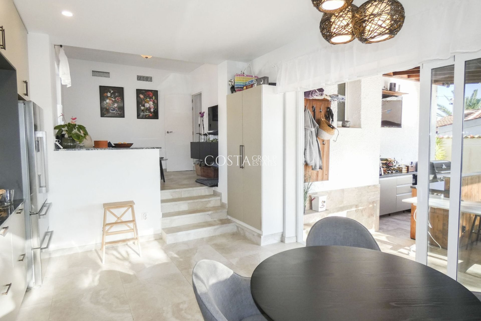 Resale - Villa -
Rojales - Ciudad Quesada