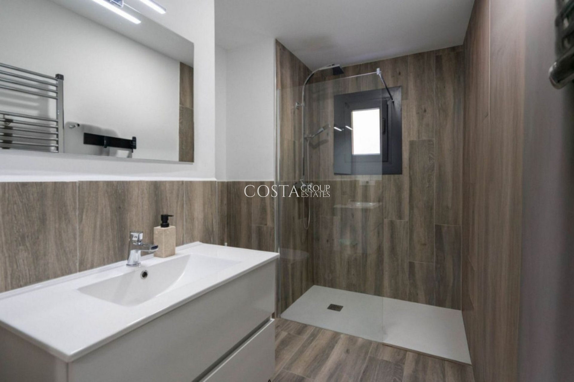 Resale - Villa -
Rojales - Ciudad Quesada